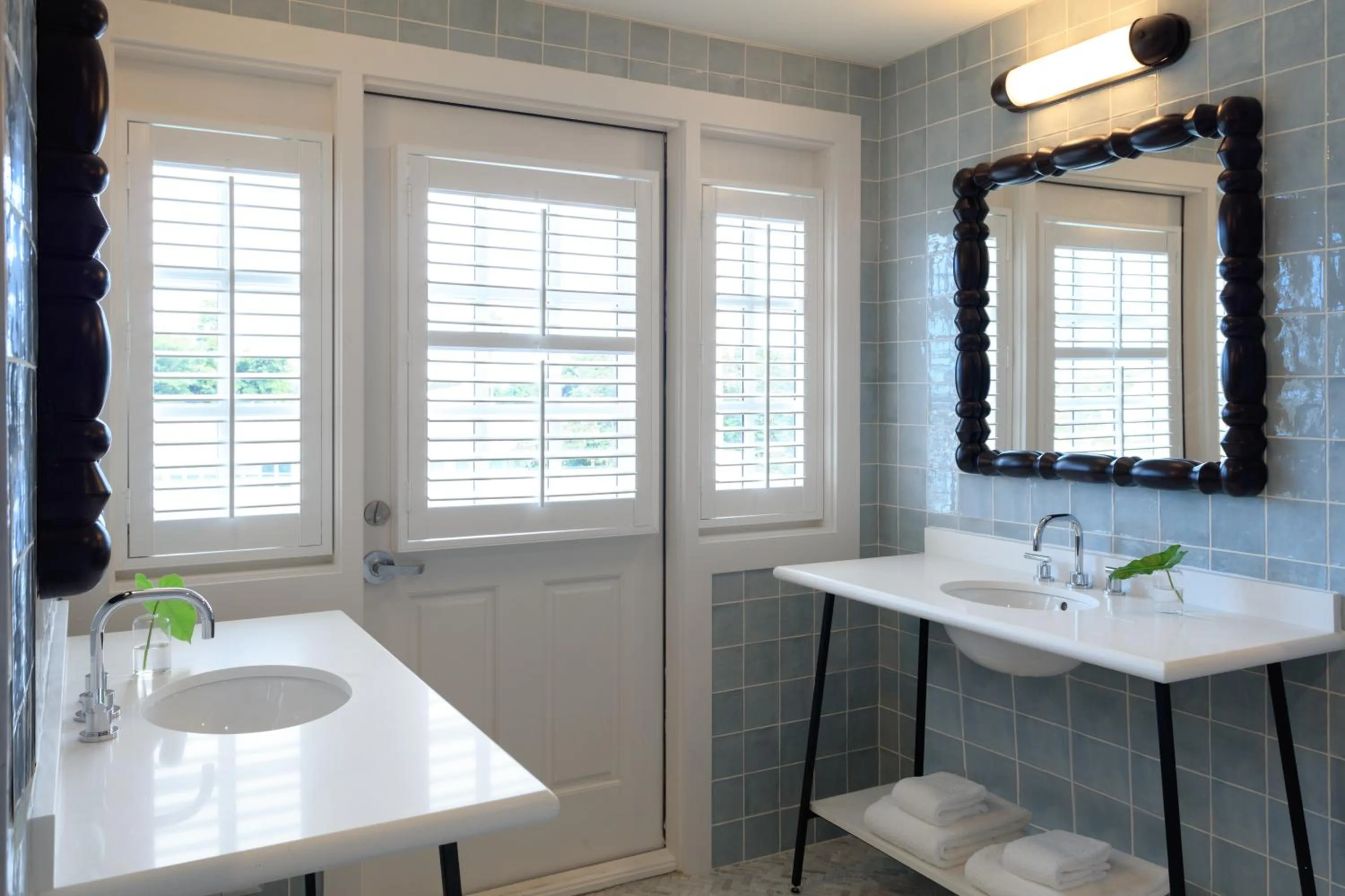 Bathroom in Winslow's Bungalows - Key West Historic Inns