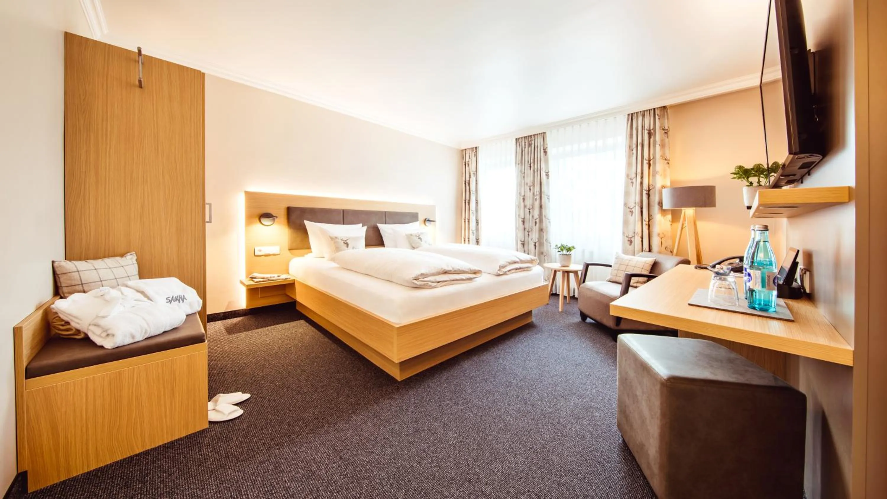 Bed in Landgasthof Hotel Gentner