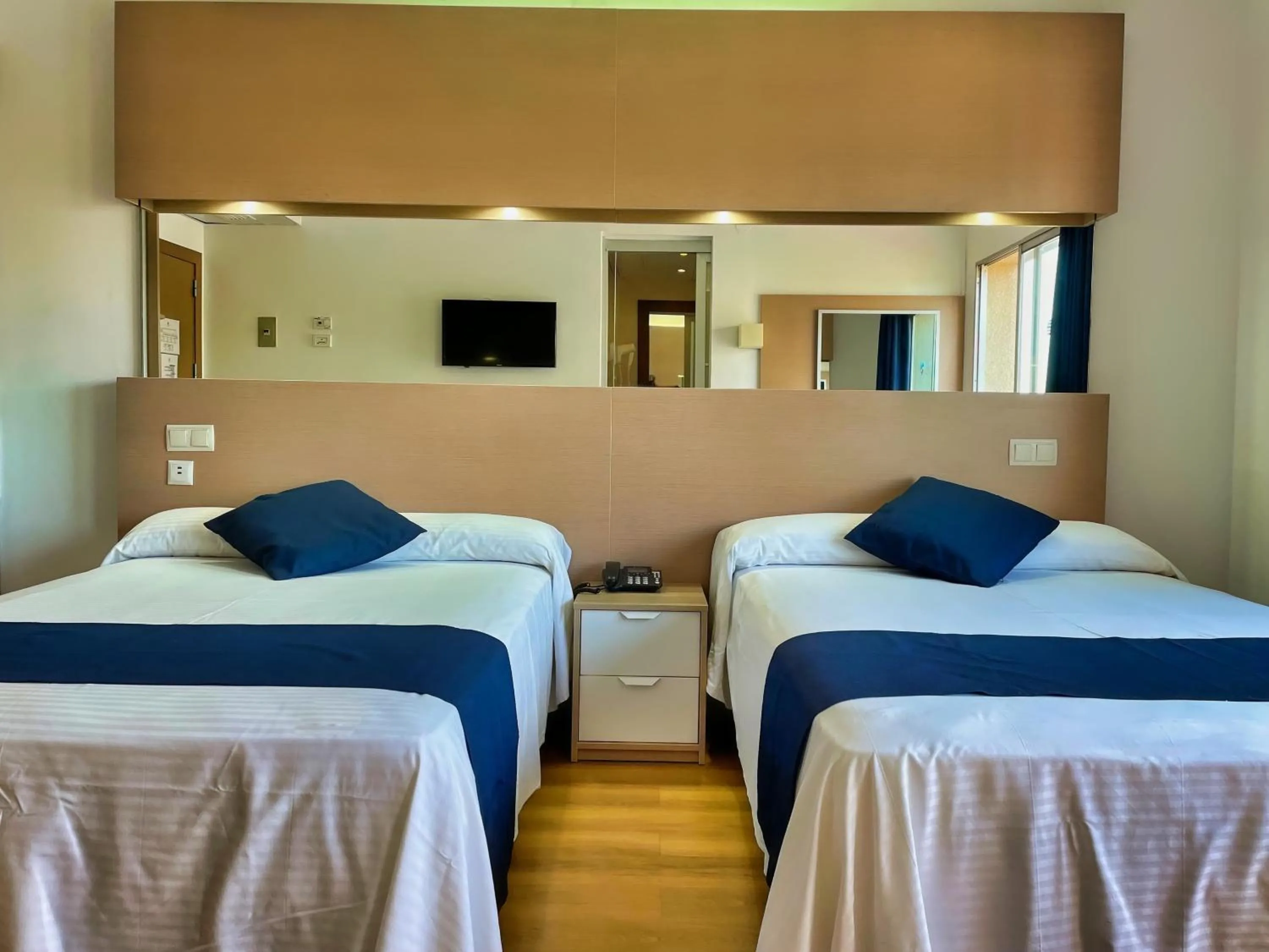 Bed in Hotel Villamarina Club