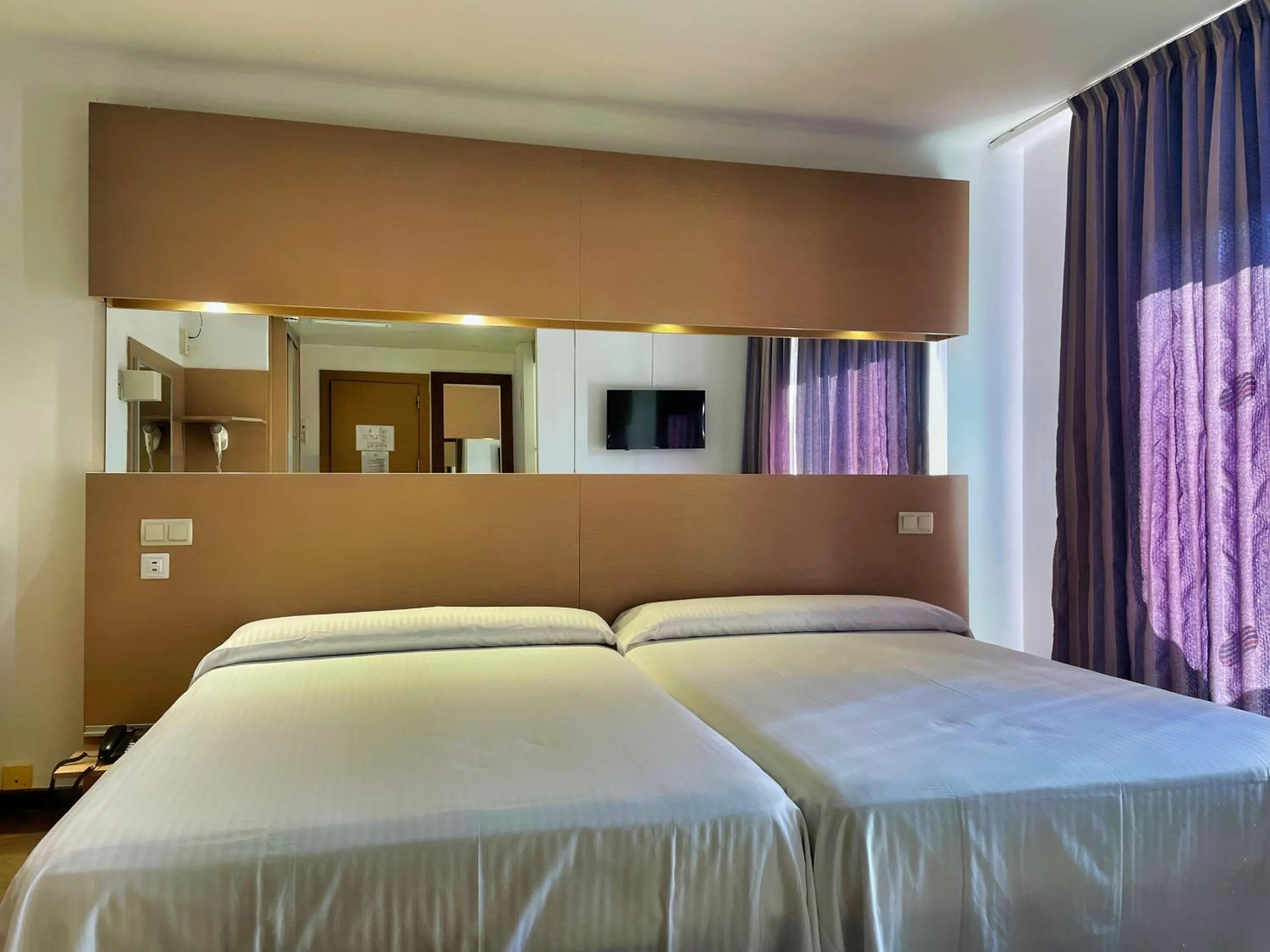 Bed in Hotel Villamarina Club