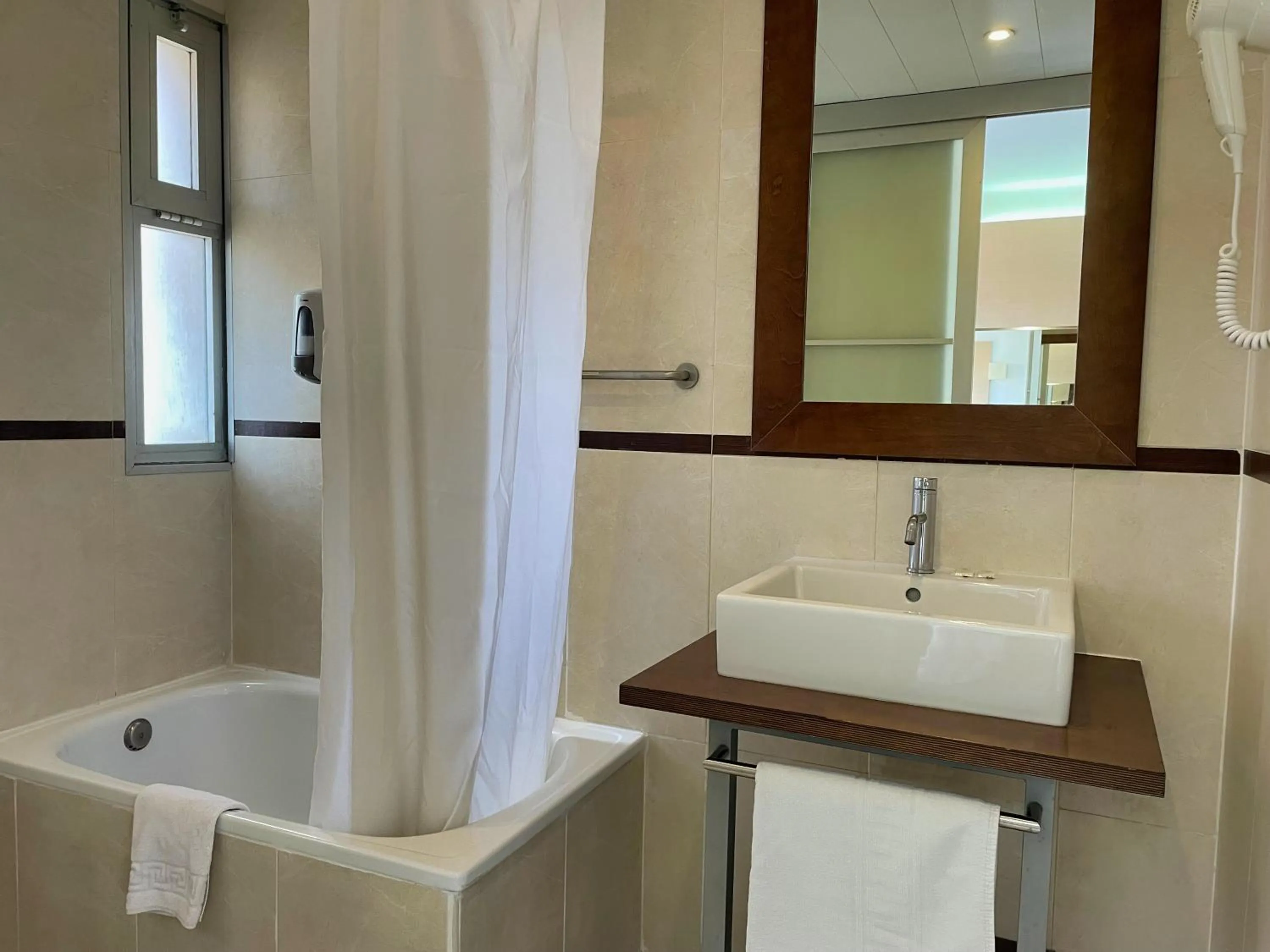 Bathroom in Hotel Villamarina Club