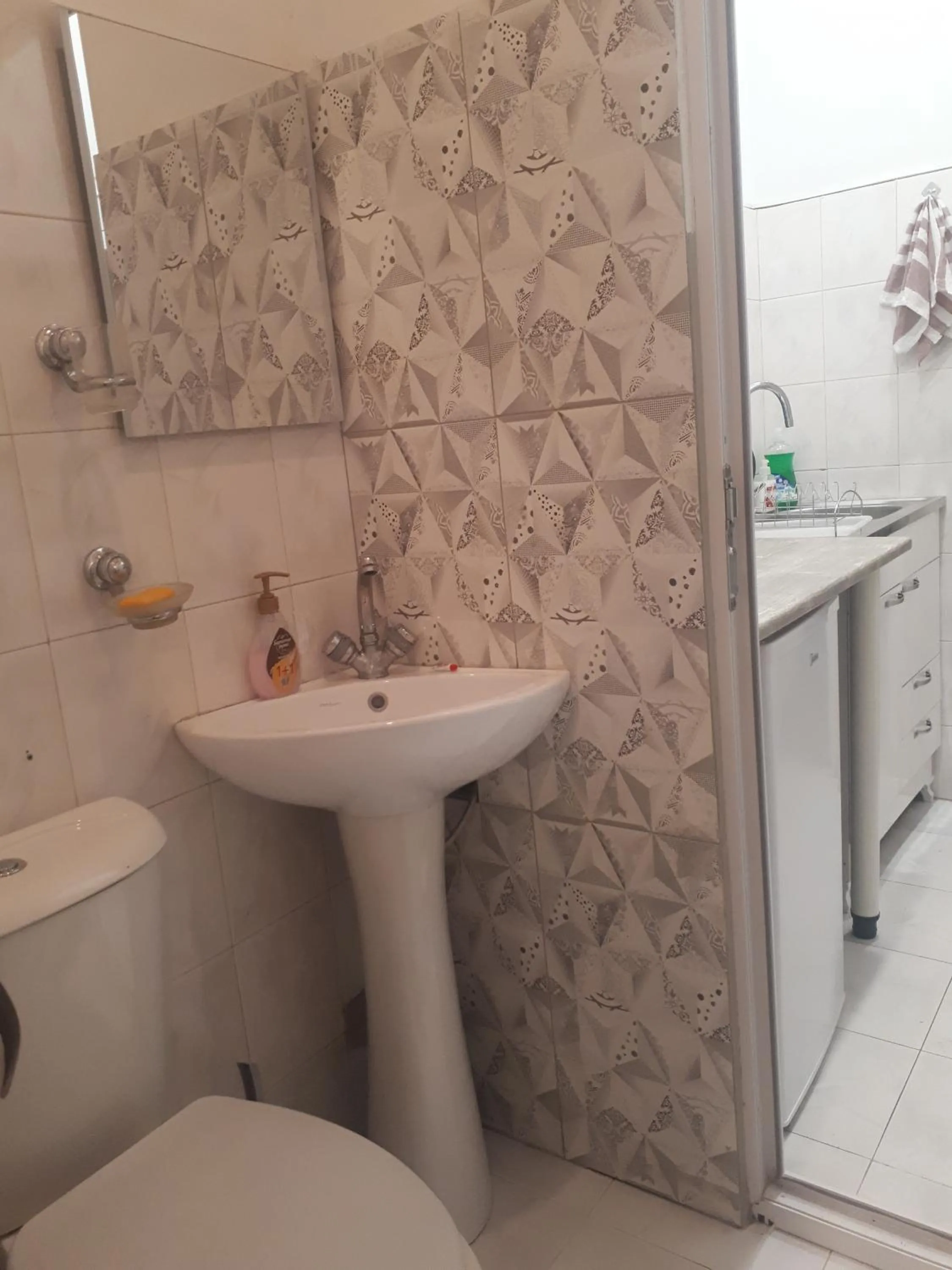 Bathroom in Sunflower Hotel