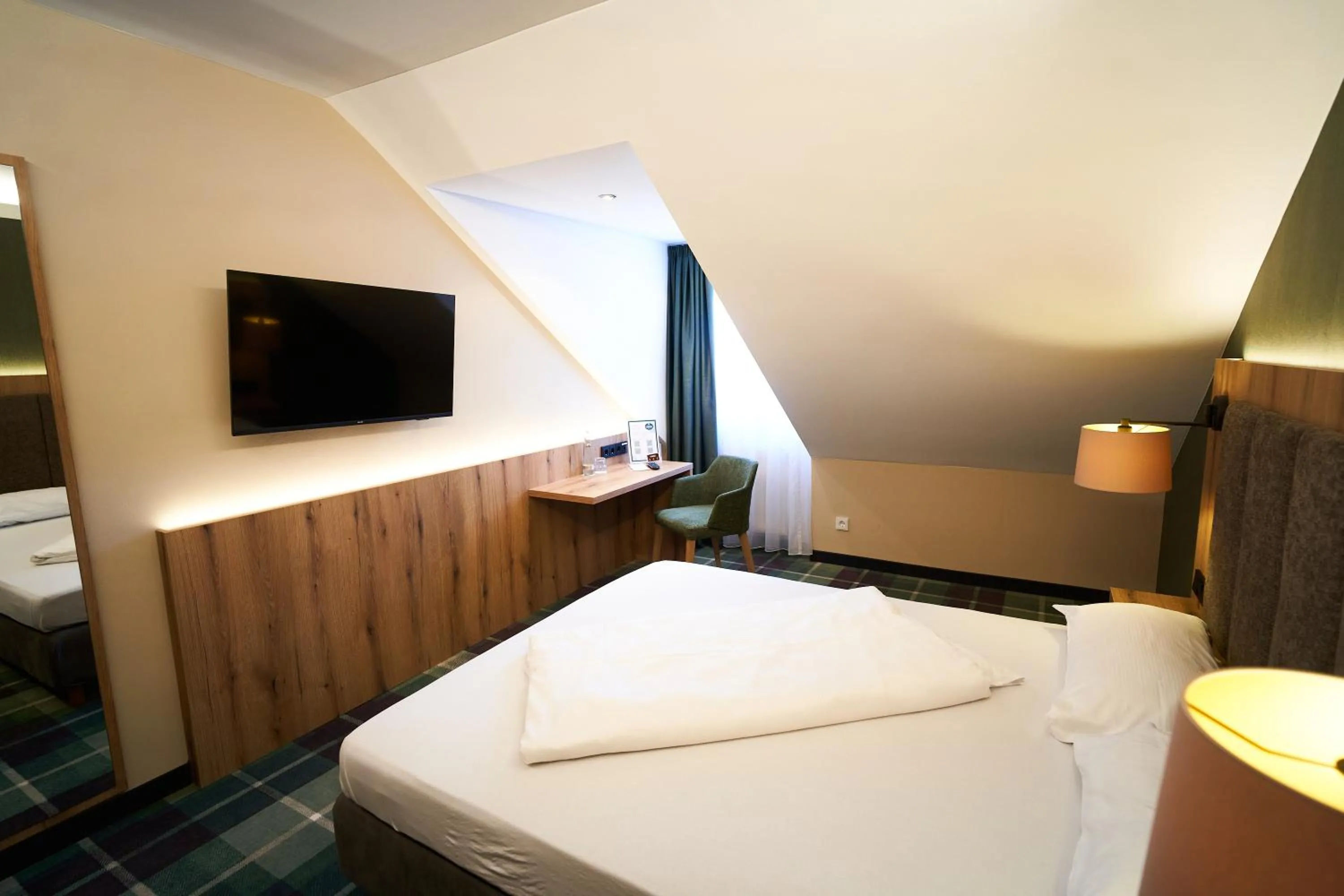 Photo of the whole room, Bed in Hotel Restaurant Erber