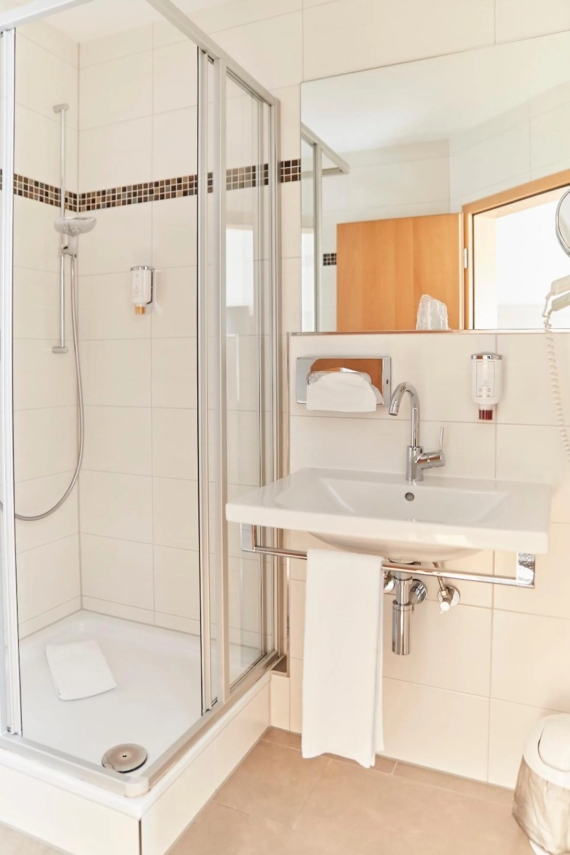 Shower in Hotel Restaurant Erber