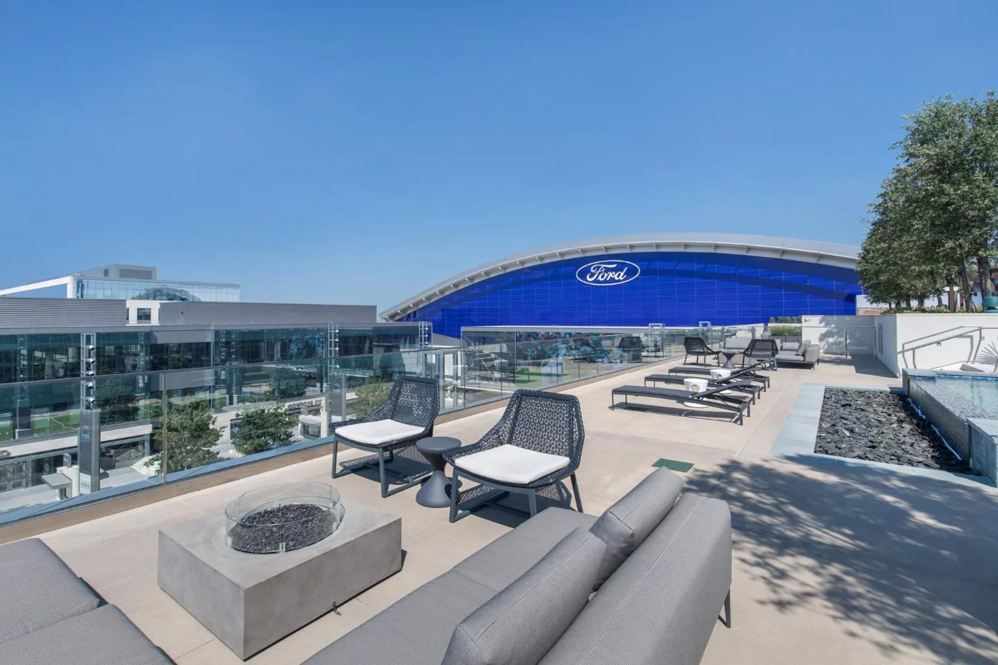 Balcony/Terrace in Omni Frisco at The Star