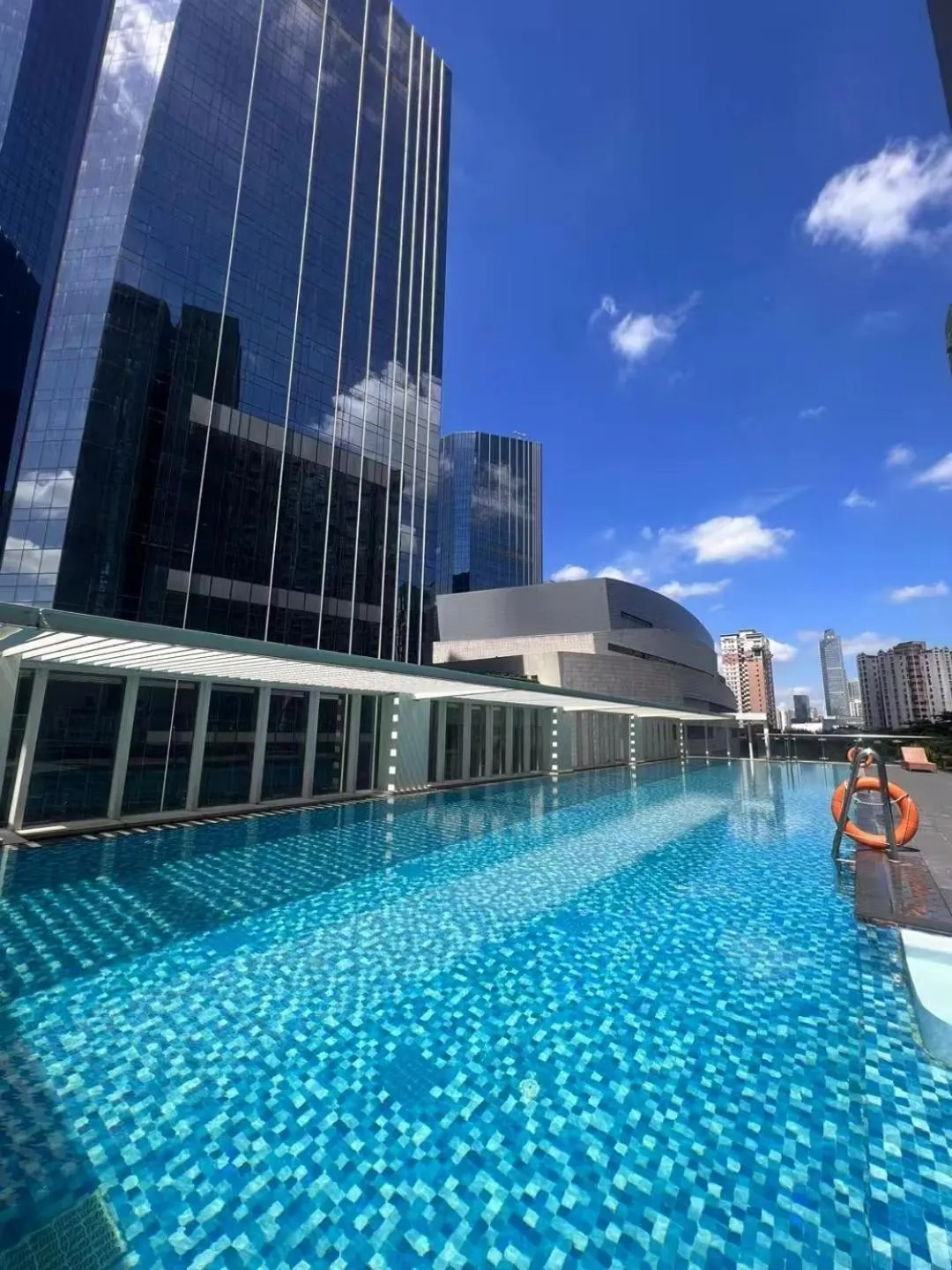 Swimming pool in Ascott Guangzhou