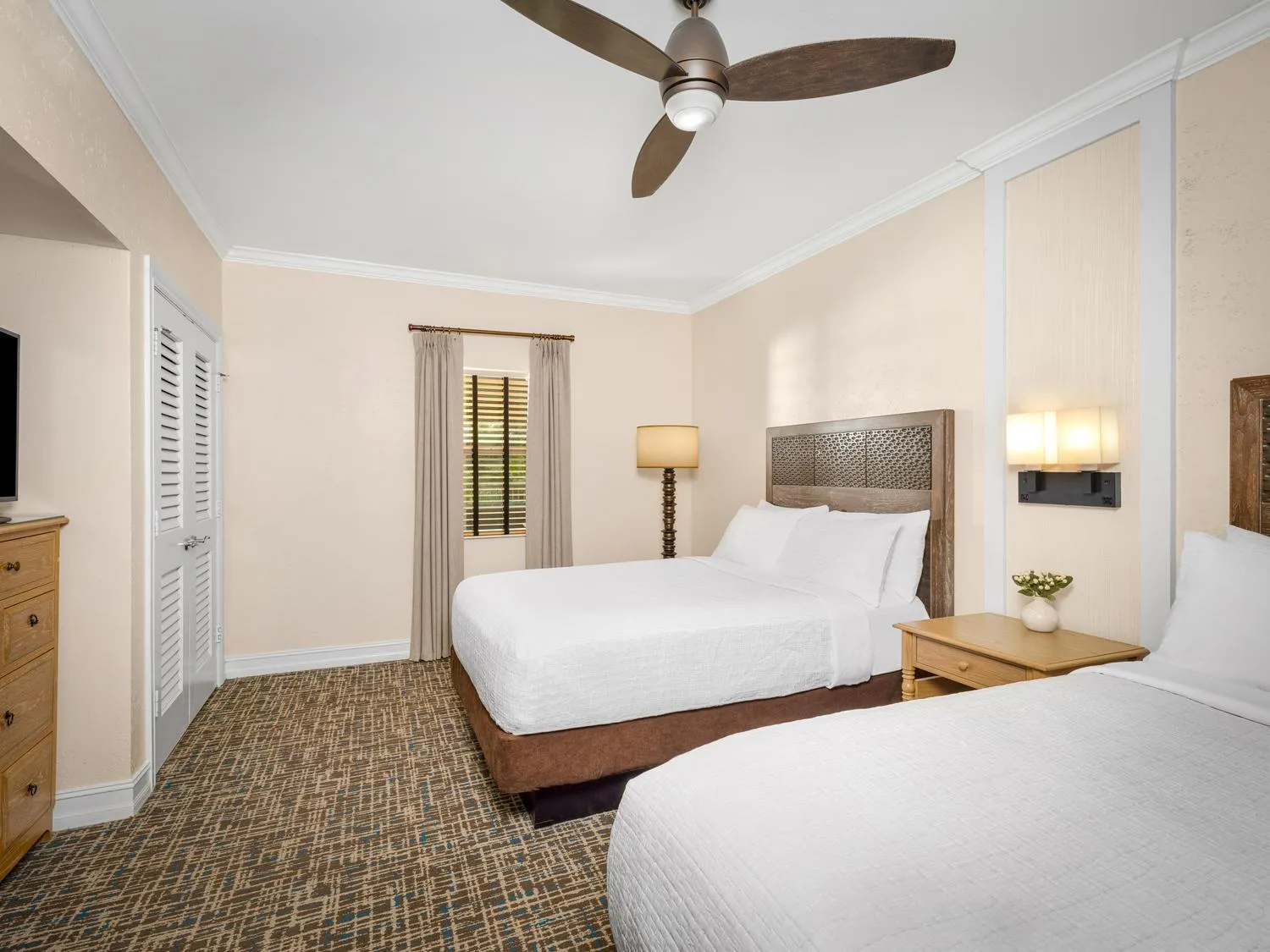 Bed in Hyatt Vacation Club at Coconut Cove