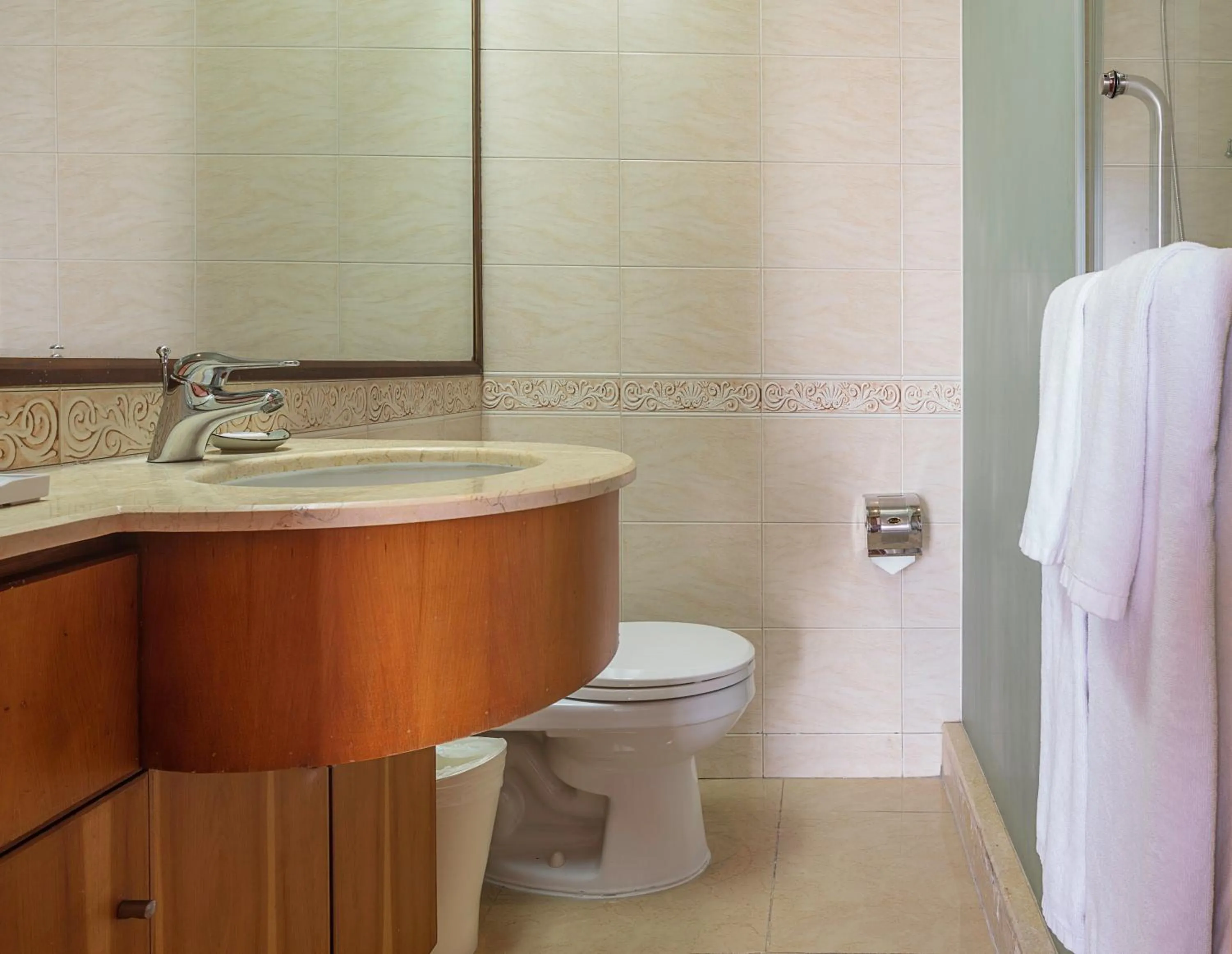 Dalian Asia Pacific Service Apartment (Former Somerset Harbour Court Dalian)