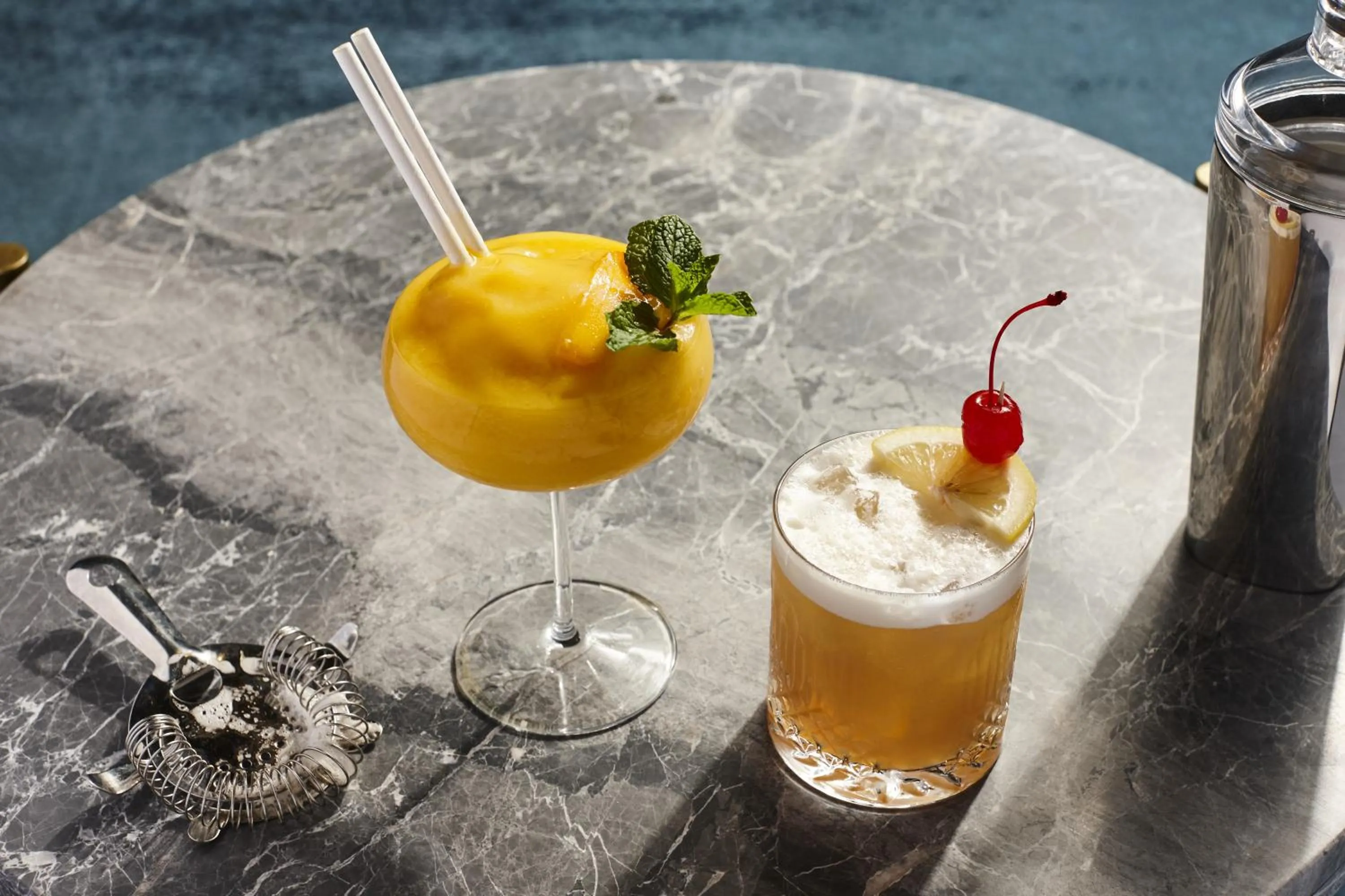 Lounge or bar in The Gem Hotel