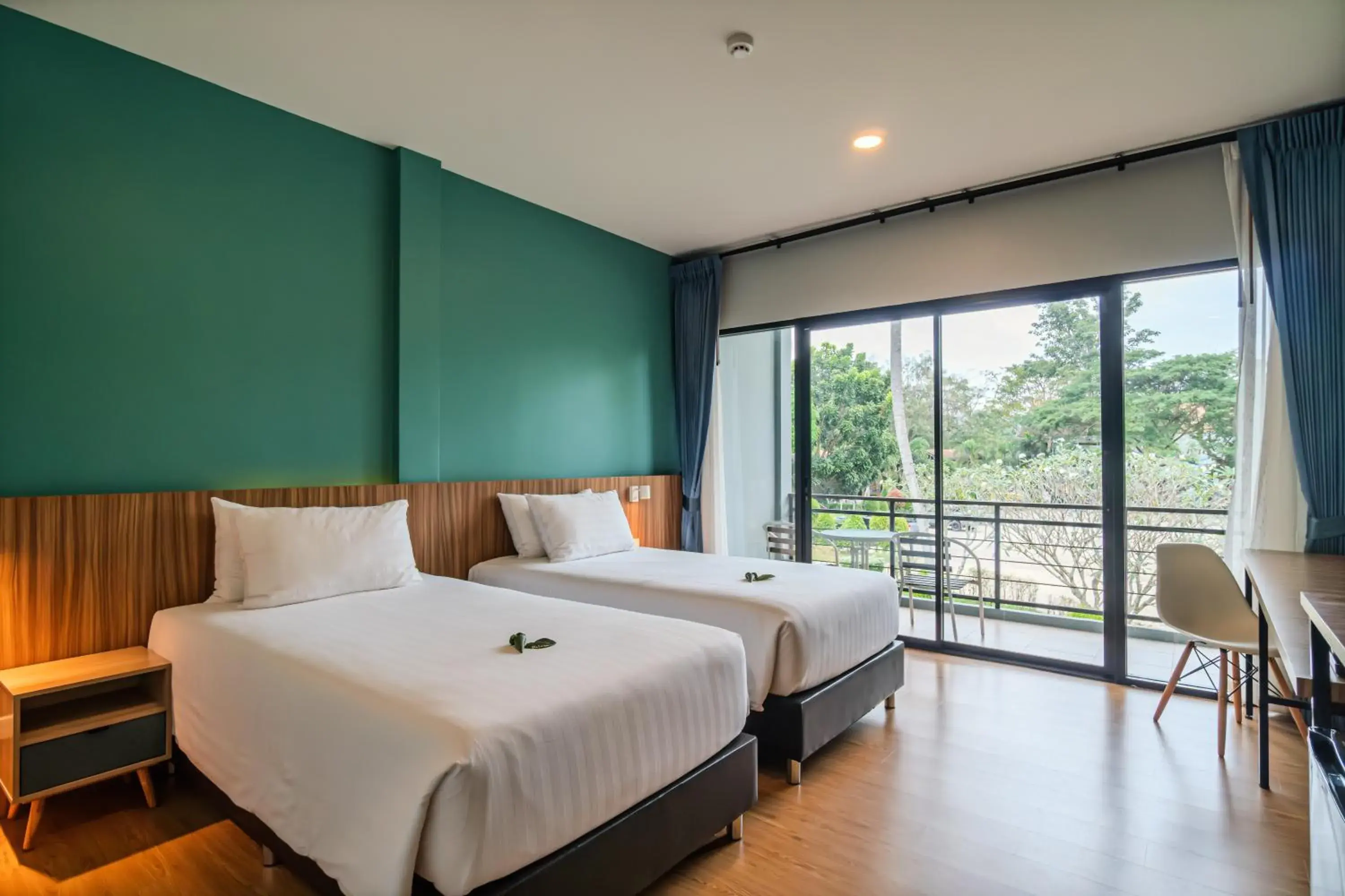 Superior Twin Room in The Tree Riverside Resort Kaeng Krachan Superior Twin Room in The Tree Riverside Resort Kaeng Krachan
