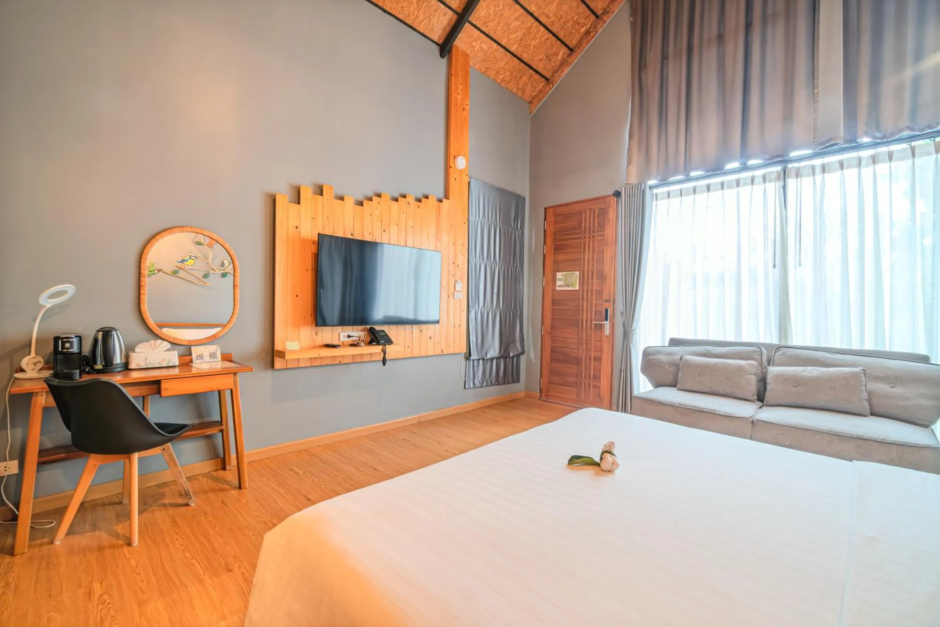 Bed in The Tree Riverside Resort Kaeng Krachan