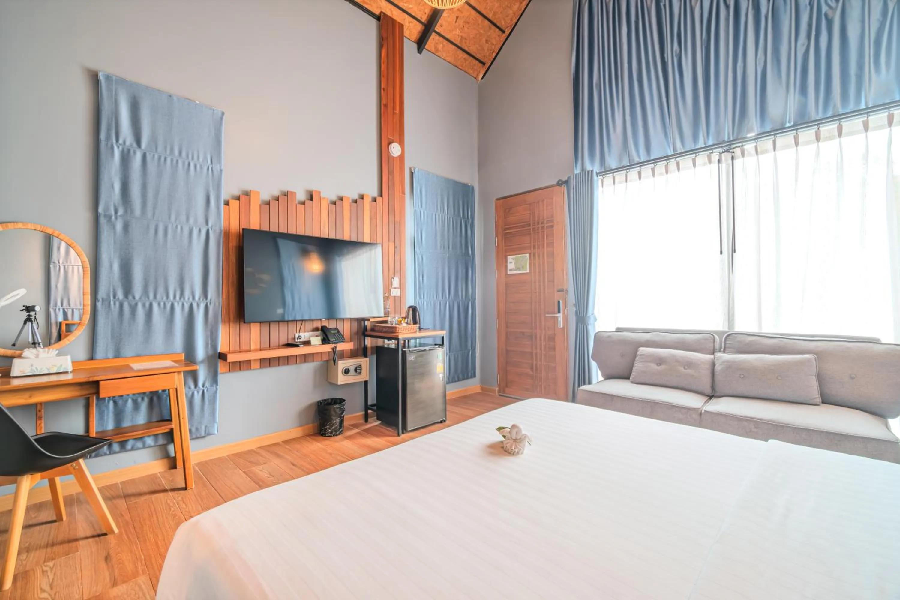 Bed in The Tree Riverside Resort Kaeng Krachan