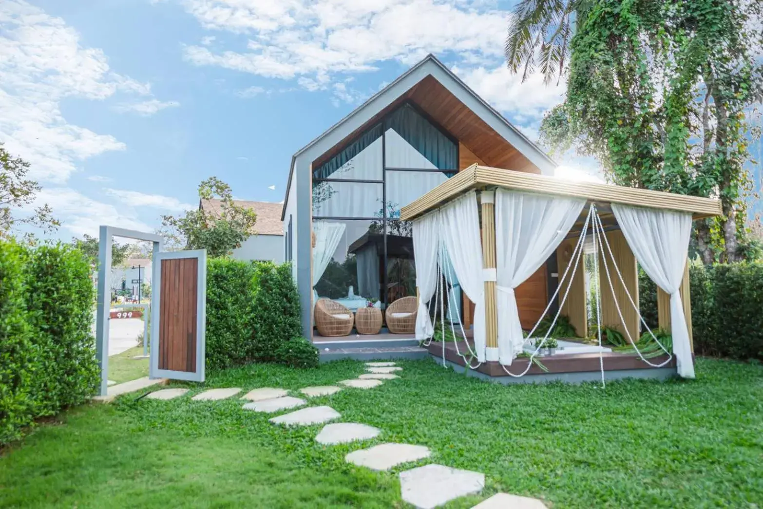 The Tree Riverside Resort Kaeng Krachan The Tree Riverside Resort Kaeng Krachan