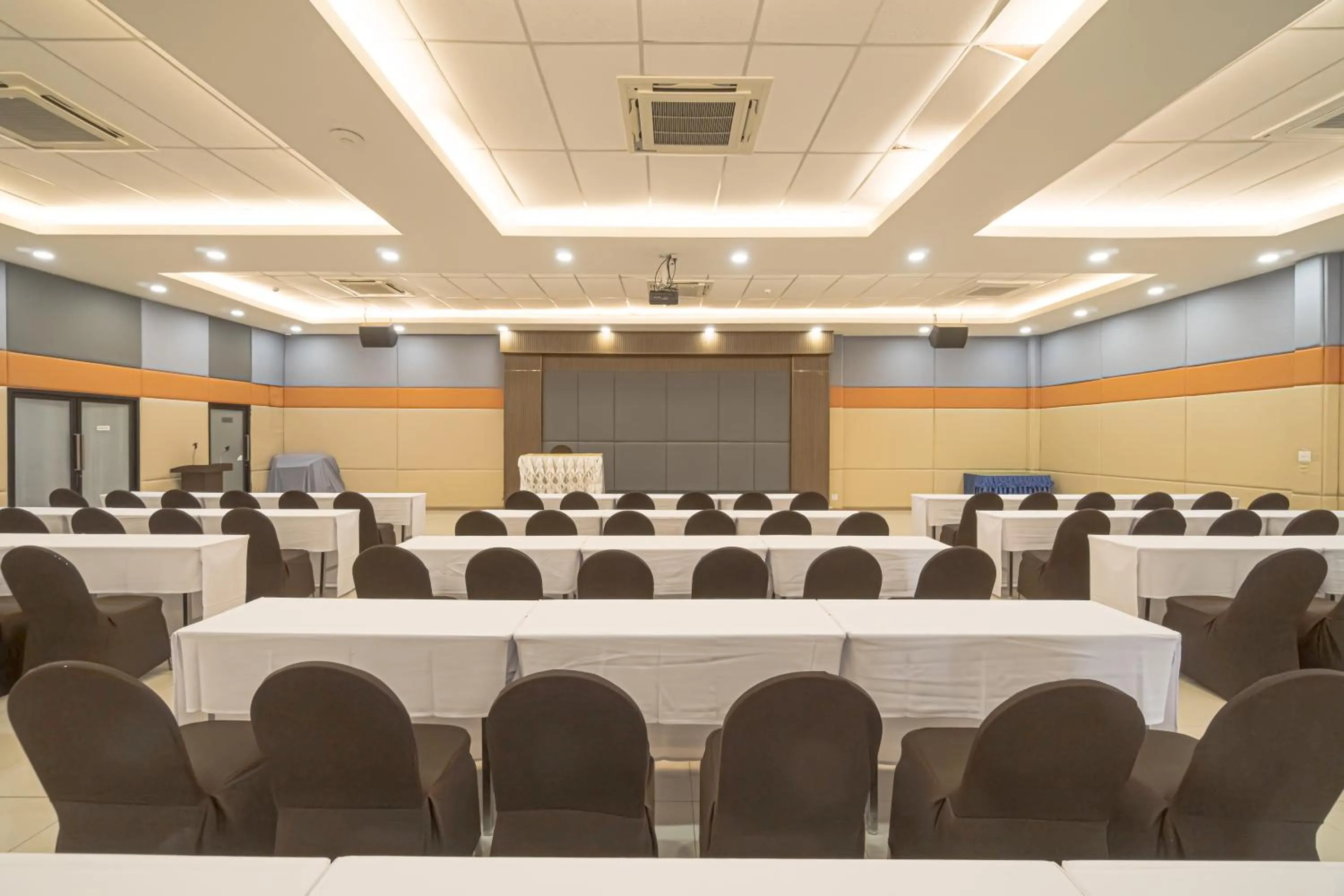 The Tree Riverside Resort Kaeng Krachan