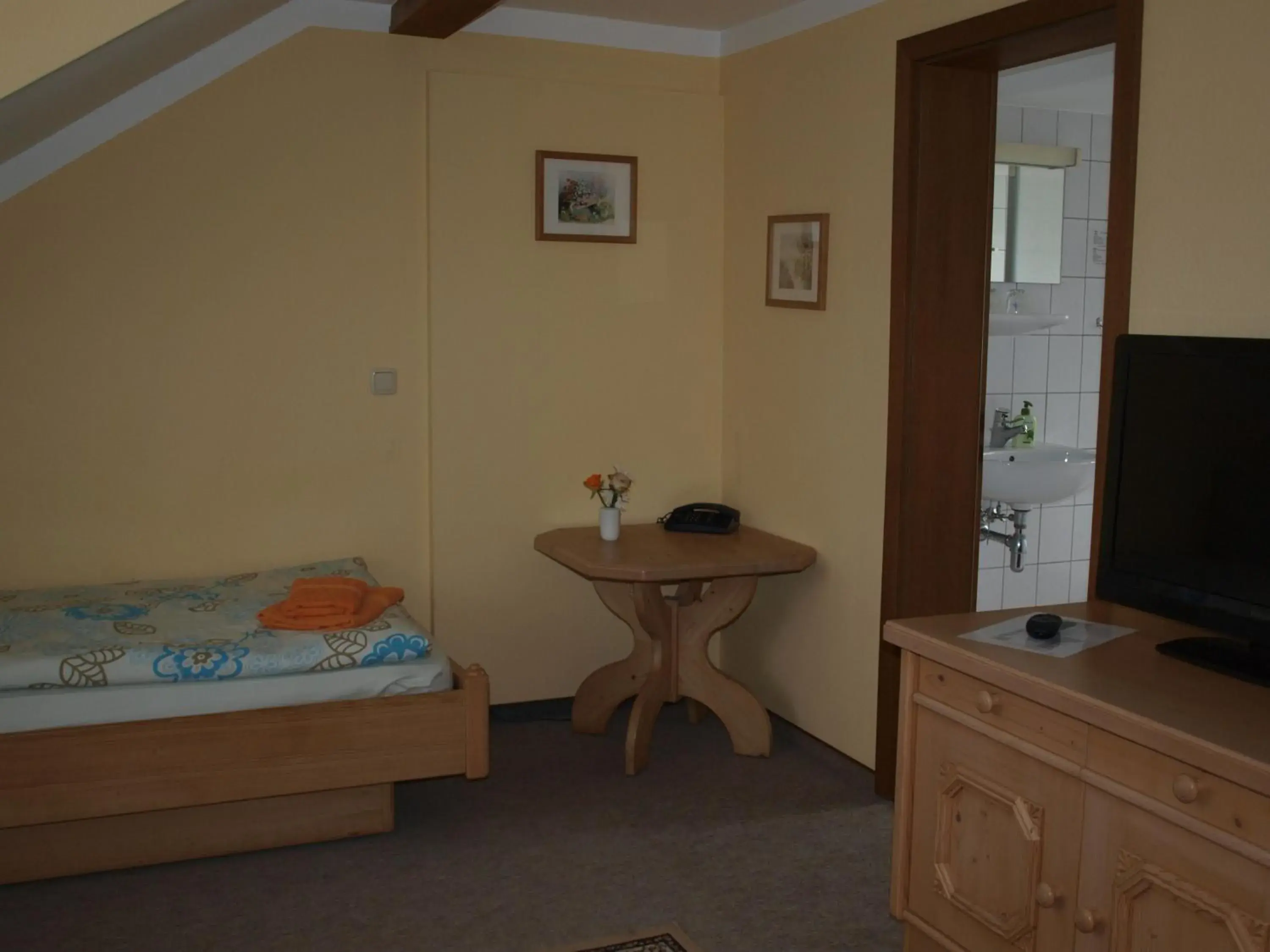 Standard Twin Room in Gasthof zur Schweiz Standard Twin Room in Gasthof zur Schweiz