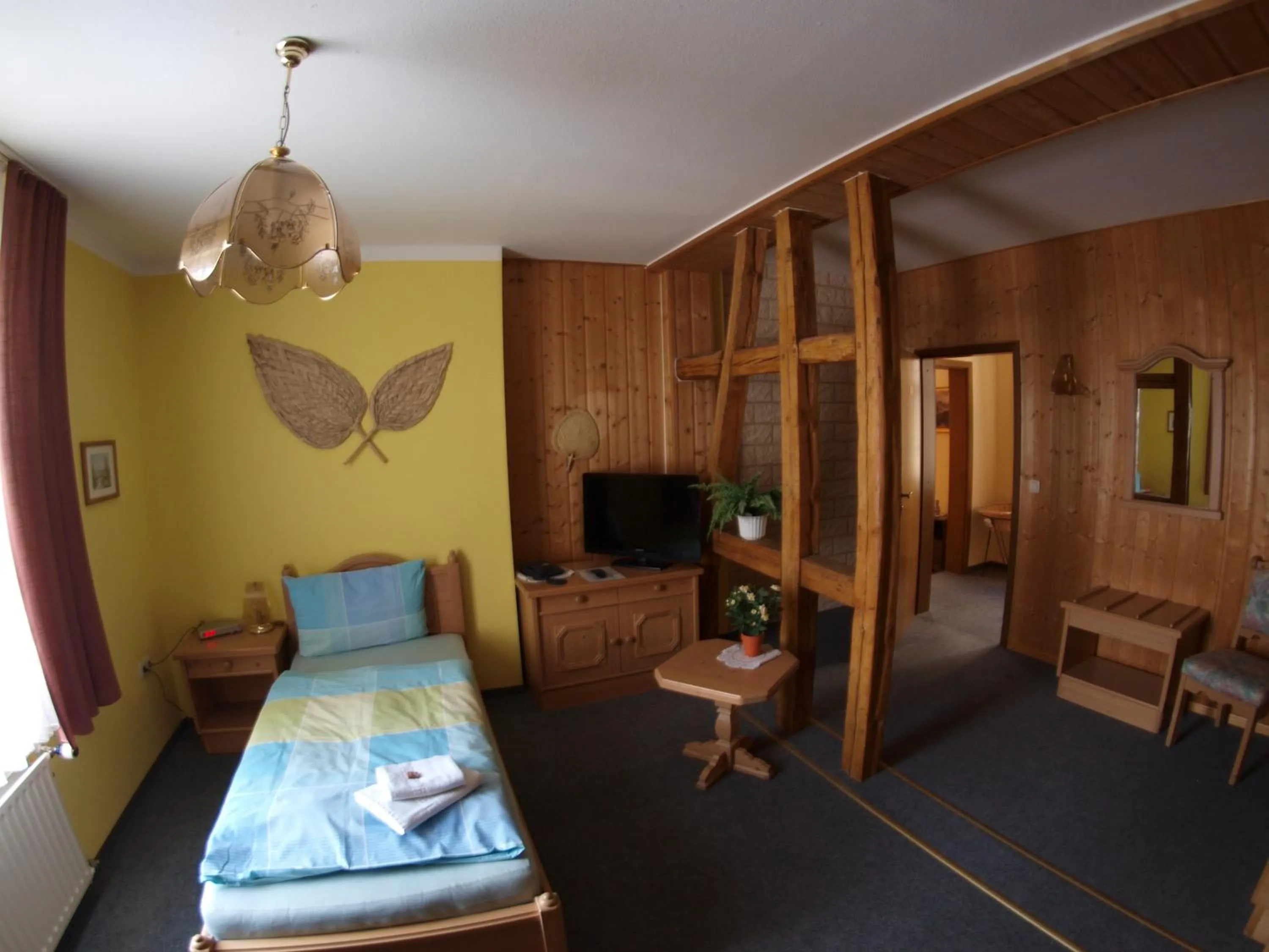 Photo of the whole room, Bed in Gasthof zur Schweiz