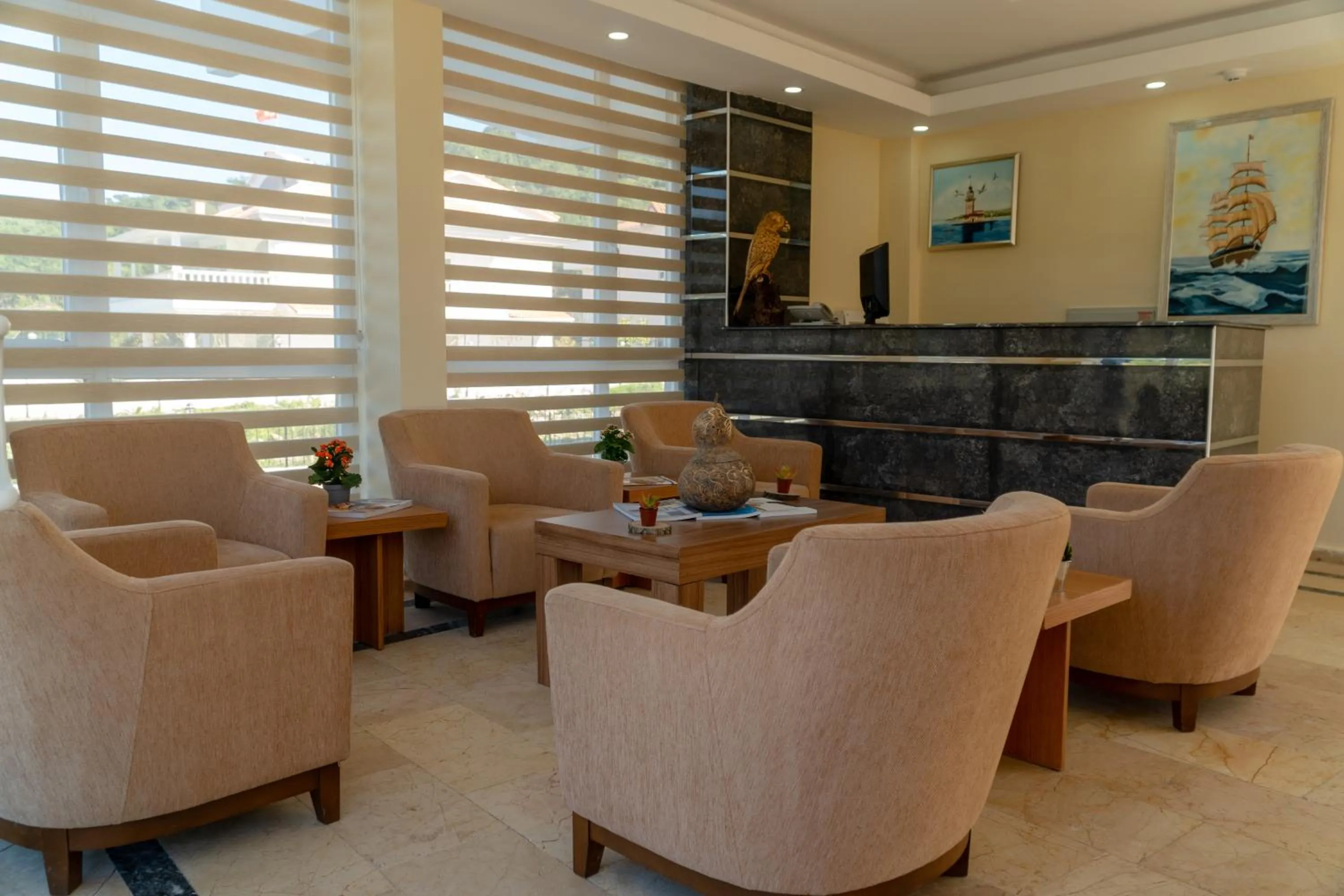 Lobby or reception in Elijah Hotel