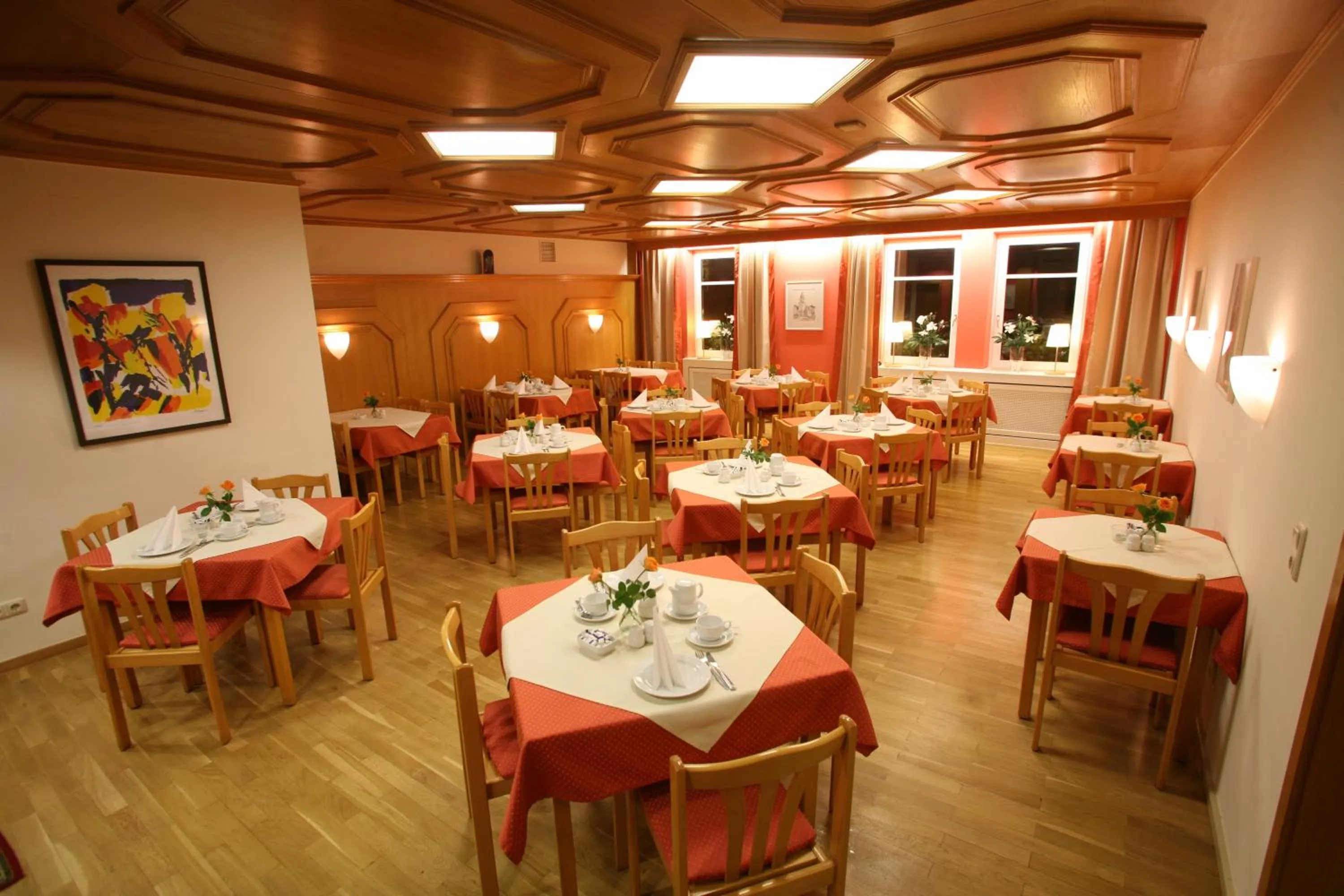 Restaurant/places to eat in Hotel Am Kuhbogen
