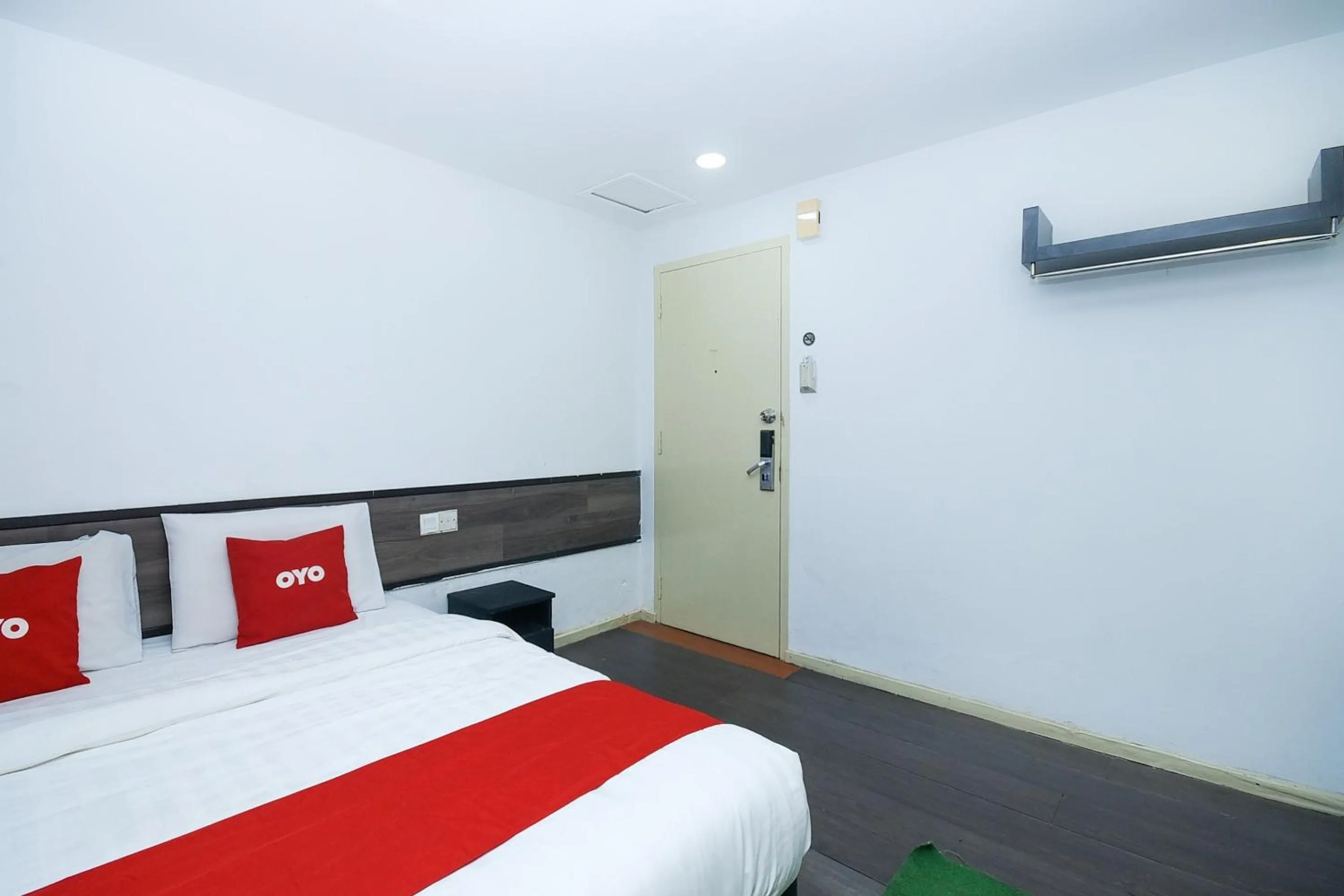 Bedroom in Hotel O River Inn