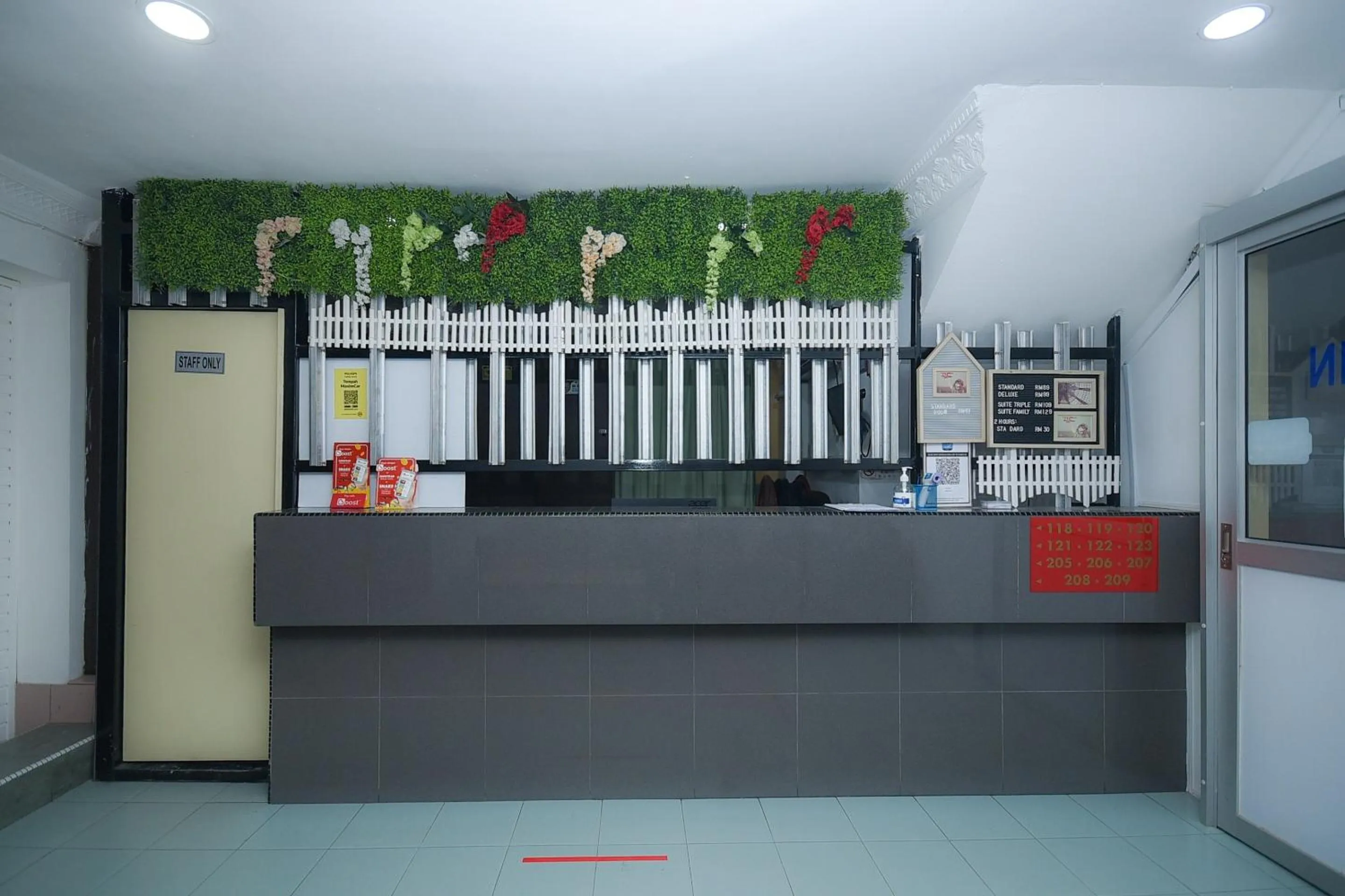 Lobby or reception in Hotel O River Inn