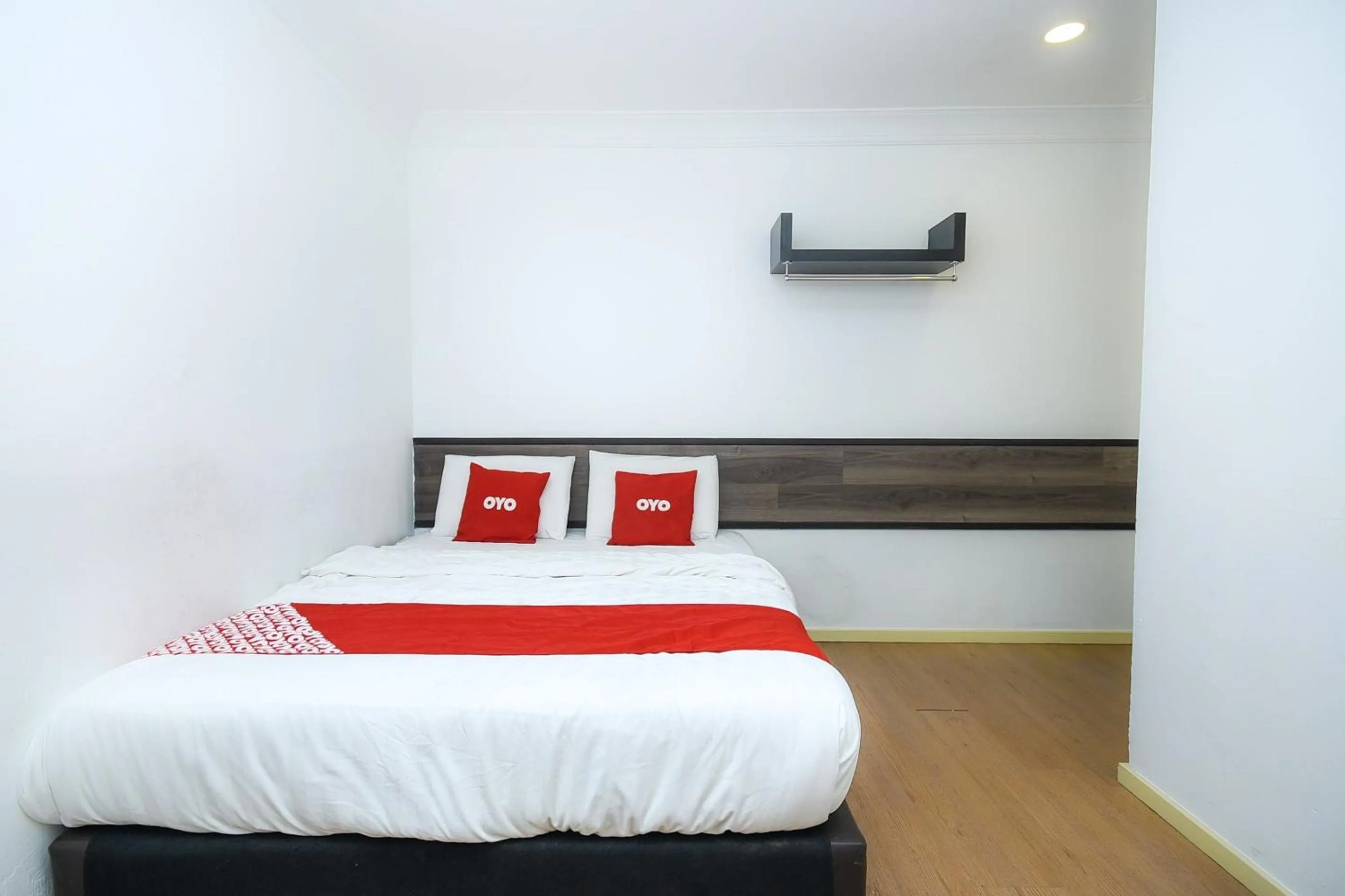 Bedroom in Hotel O River Inn