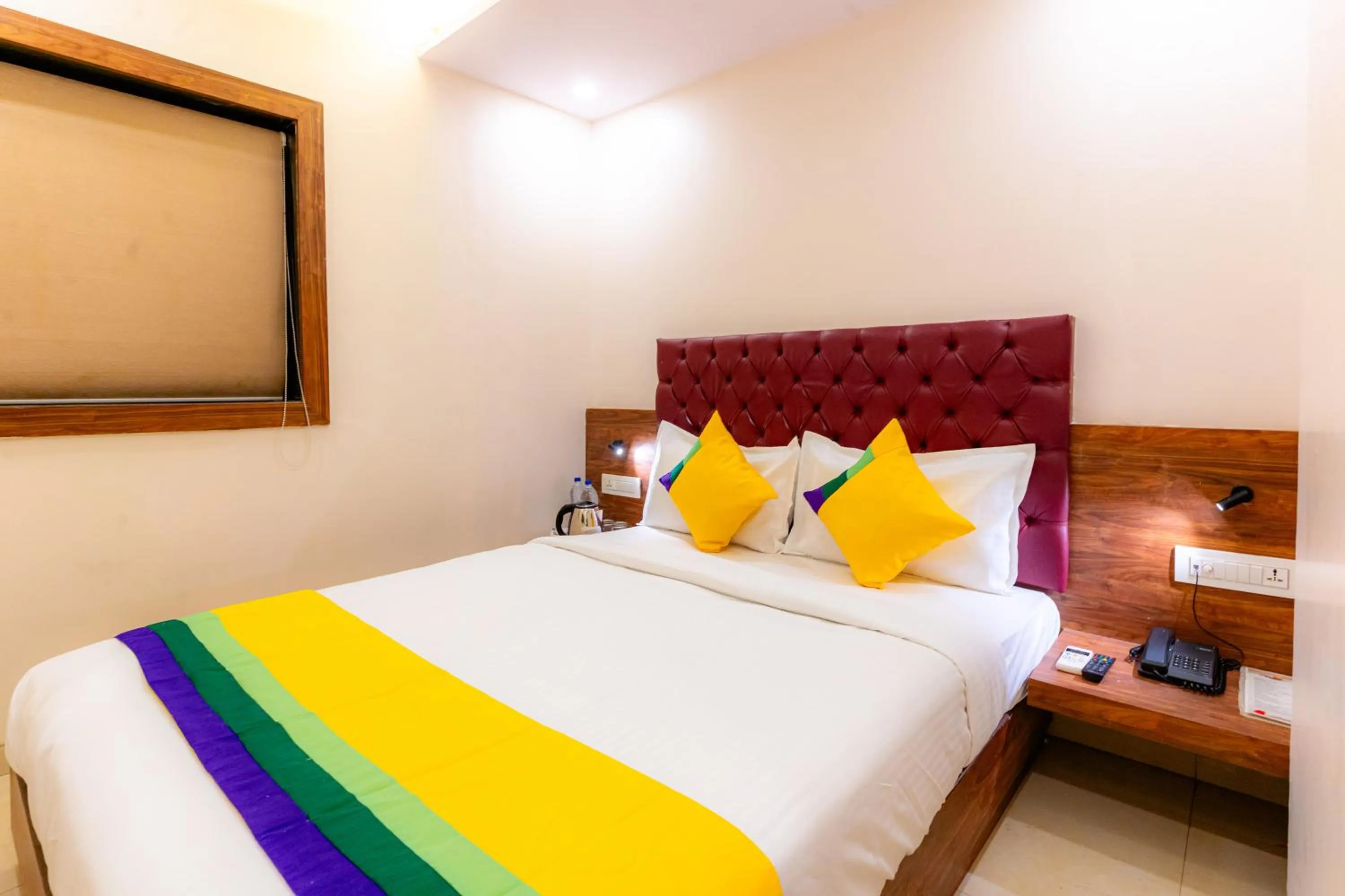 Bedroom, Bed in Itsy Hotels Elegant