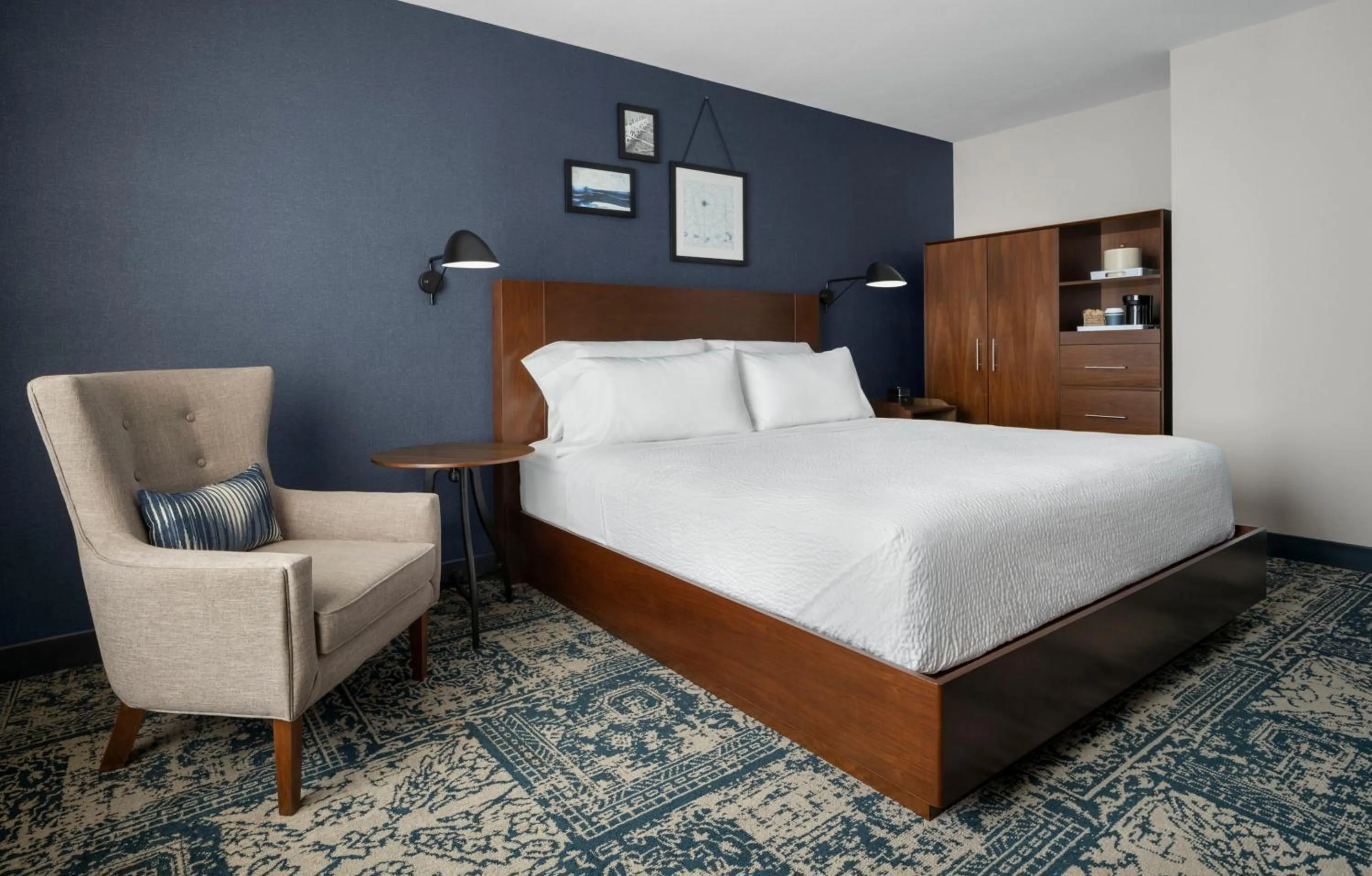 Bed in Four Points by Sheraton San Jose Downtown