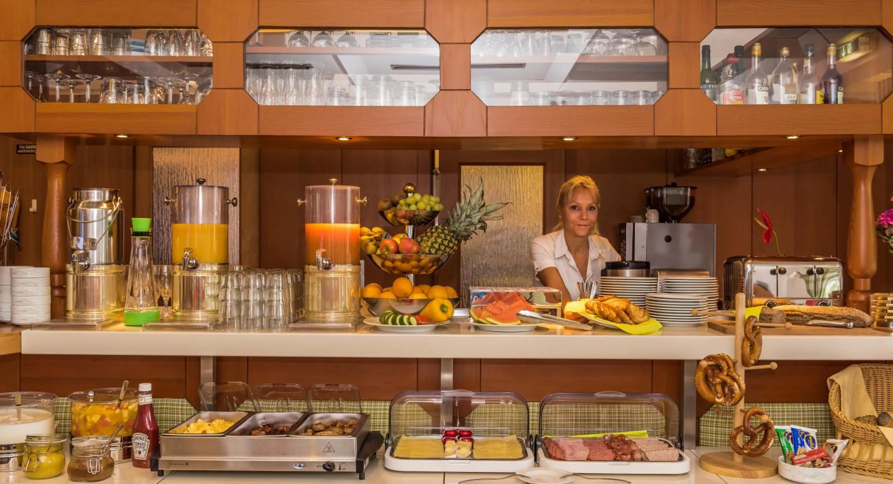 Buffet breakfast in Hotel AMENITY