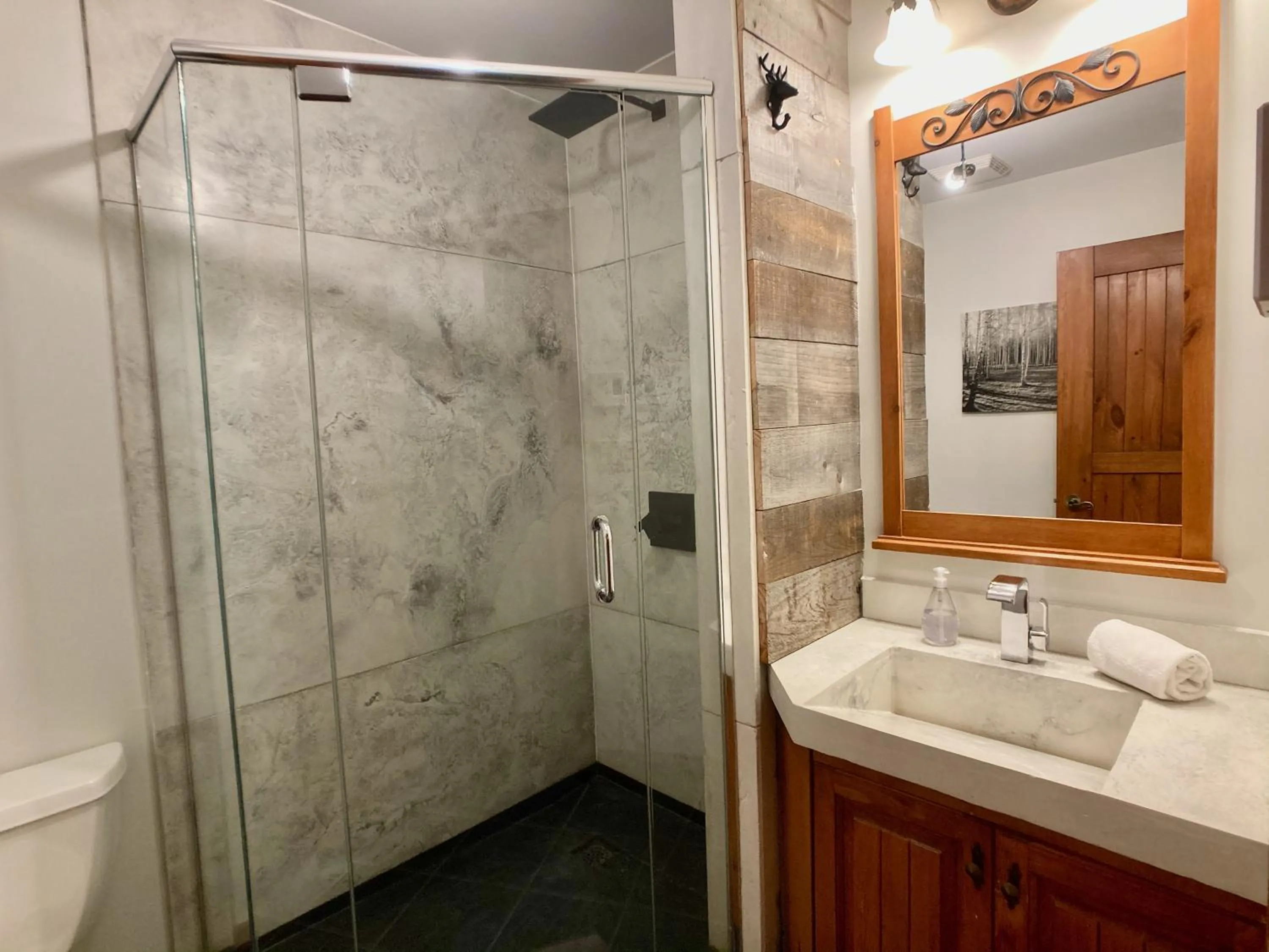 Shower in Le Plateau by Tremblant Vacations