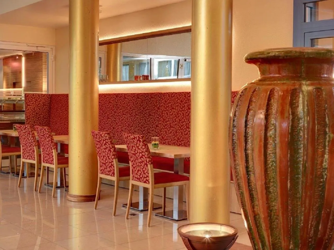 Lobby or reception in Kurhotel Pyramide Bad Windsheim