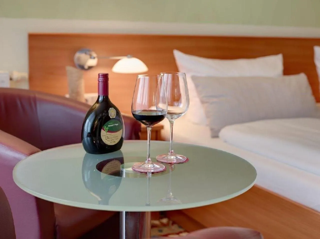 Photo of the whole room, Bed in Kurhotel Pyramide Bad Windsheim