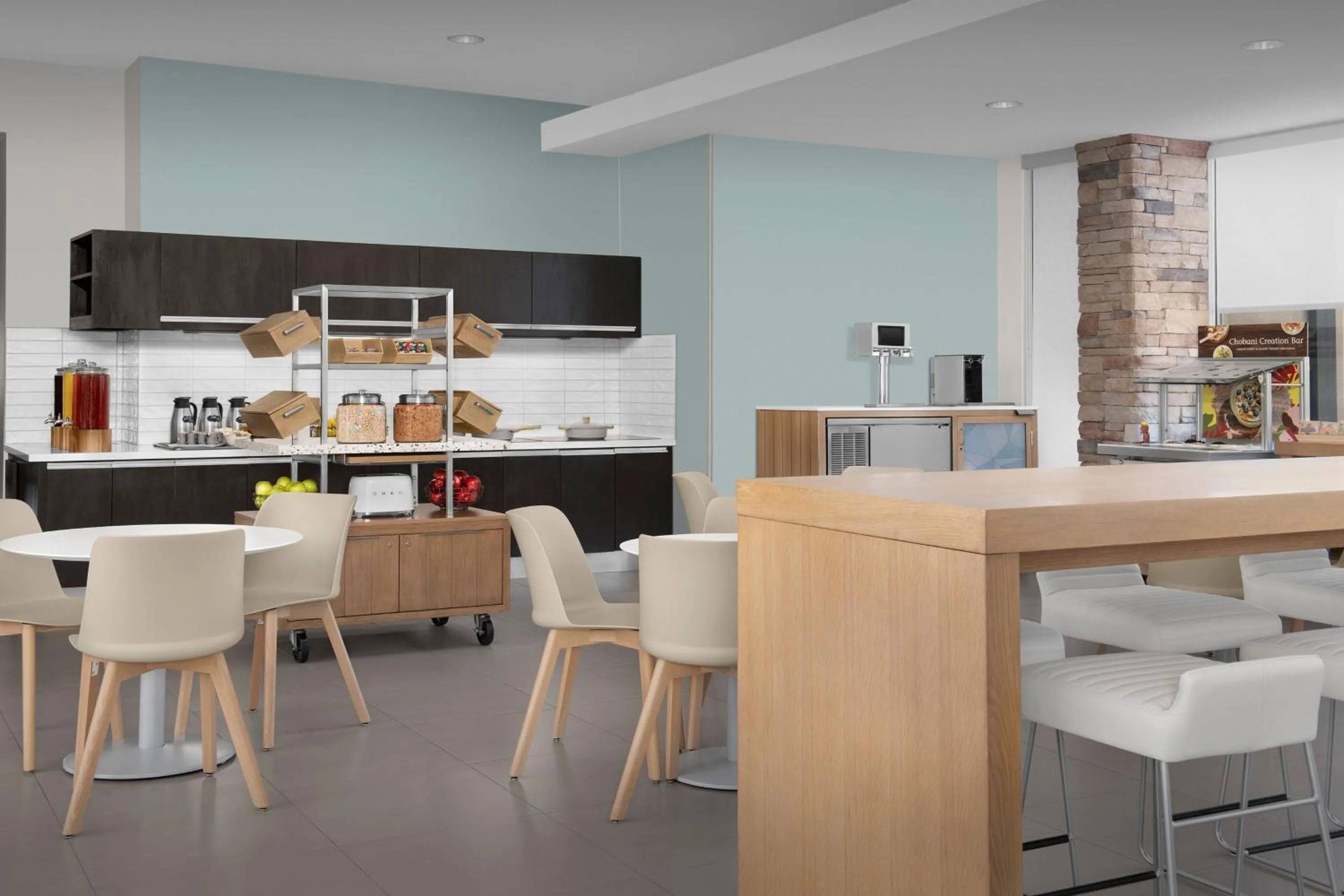 Breakfast in Element Denver Park Meadows