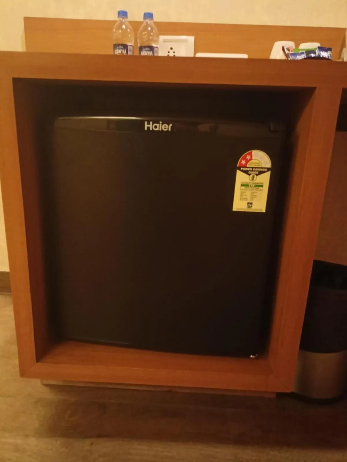 oven in Abhyagama Hotel