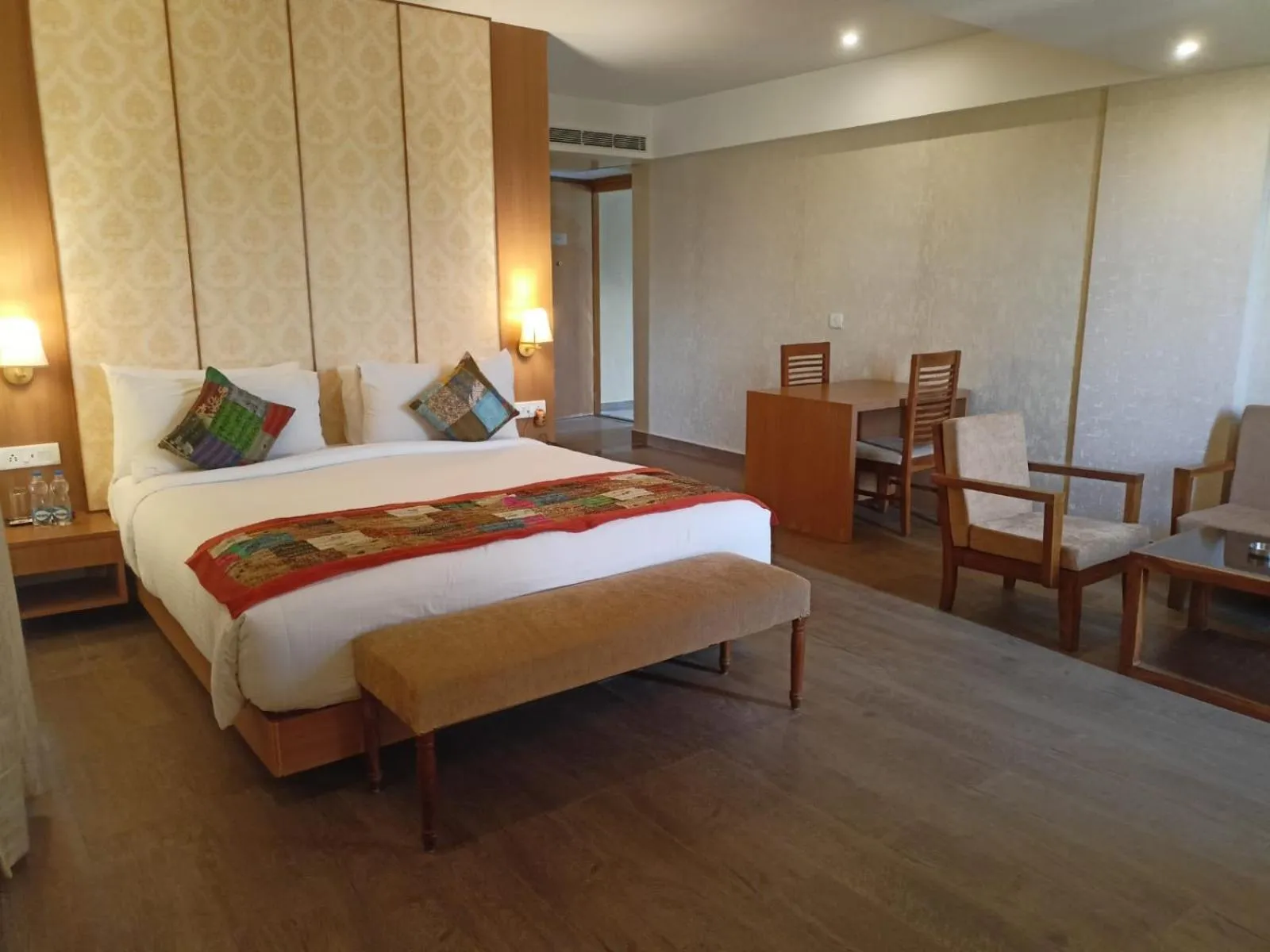 Bedroom, Bed in Abhyagama Hotel