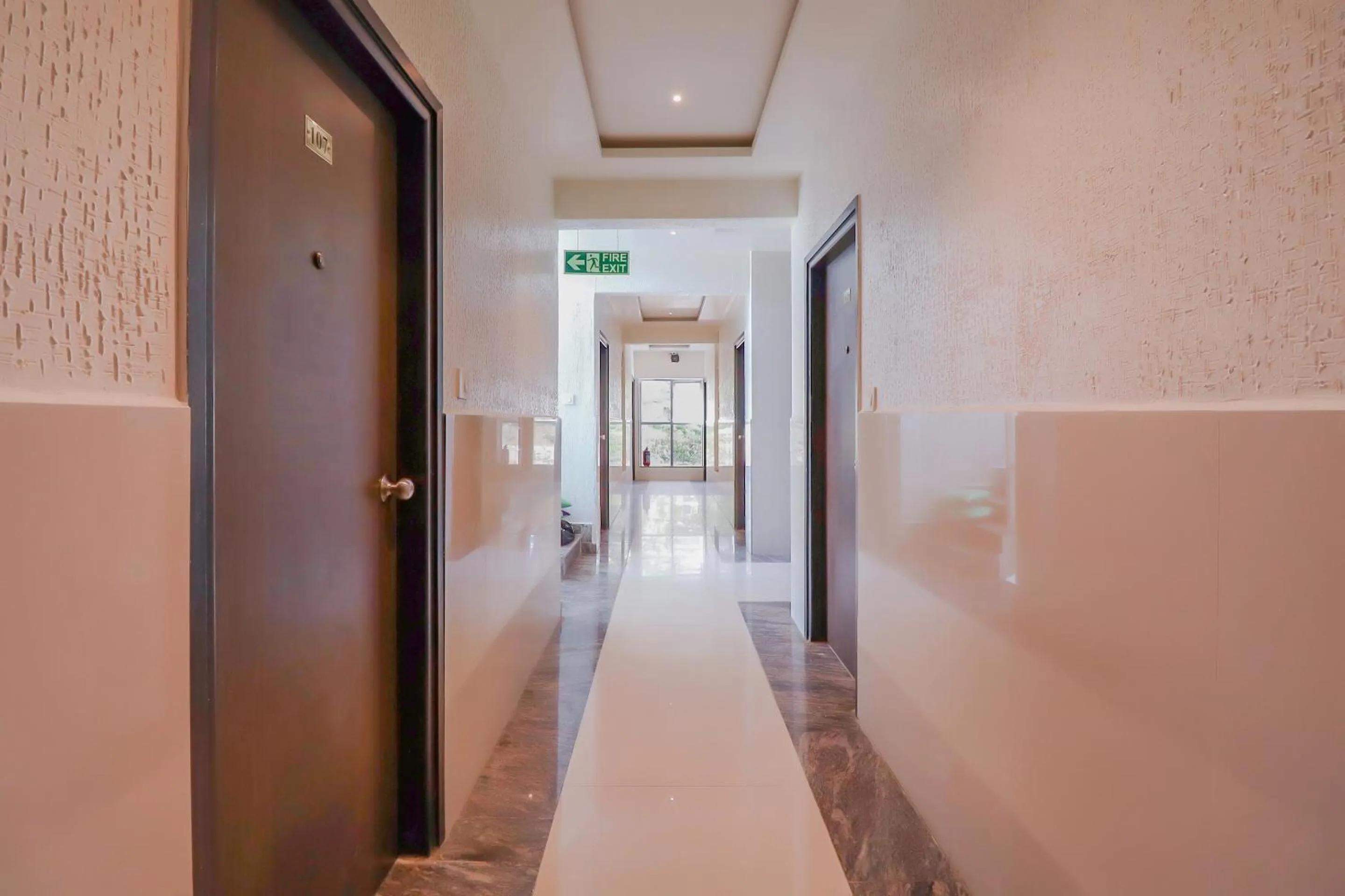 Lobby or reception in Capital O Royal Galaxy Finesse Near Phoenix Marketcity