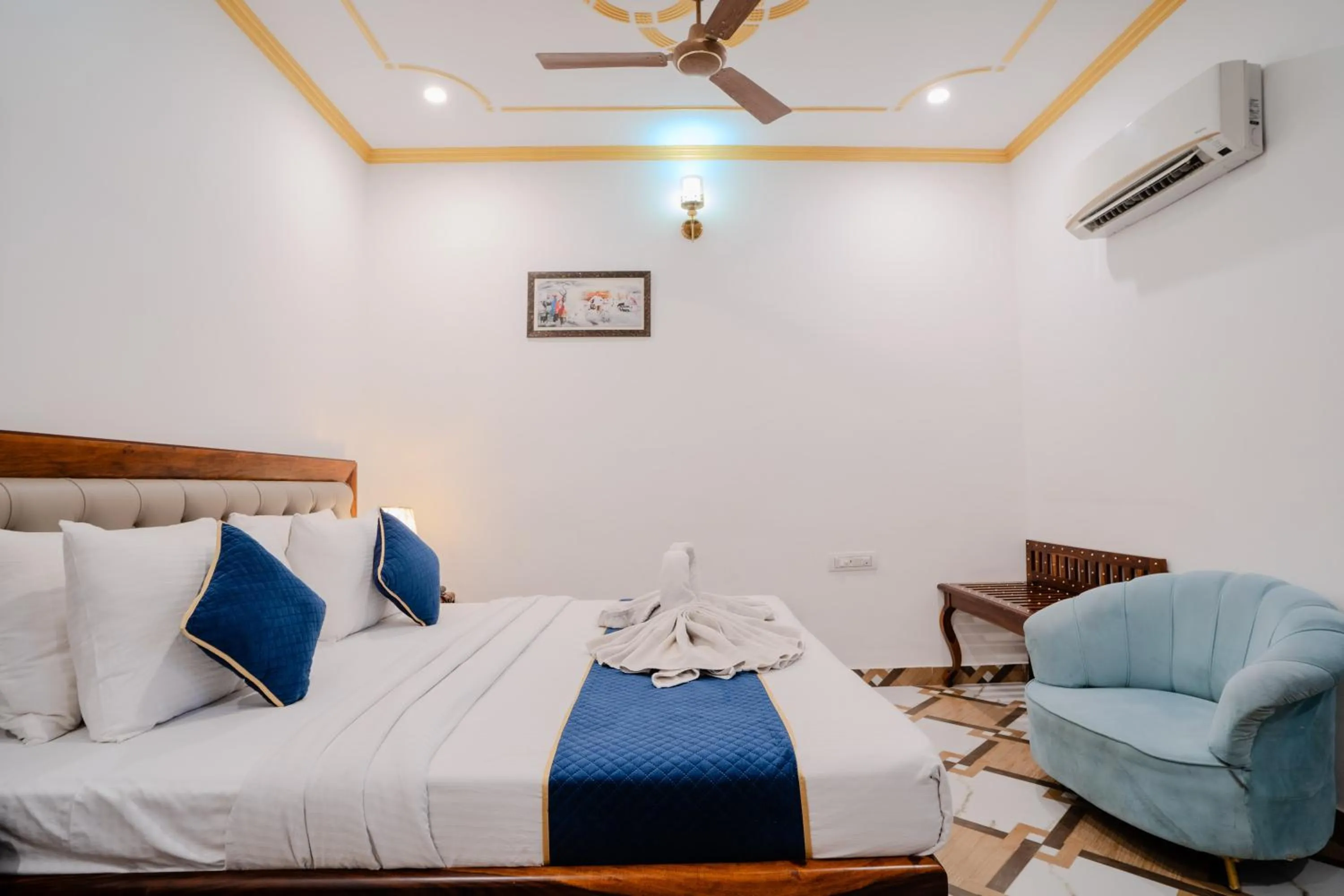 Photo of the whole room, Bed in Ramas Resort