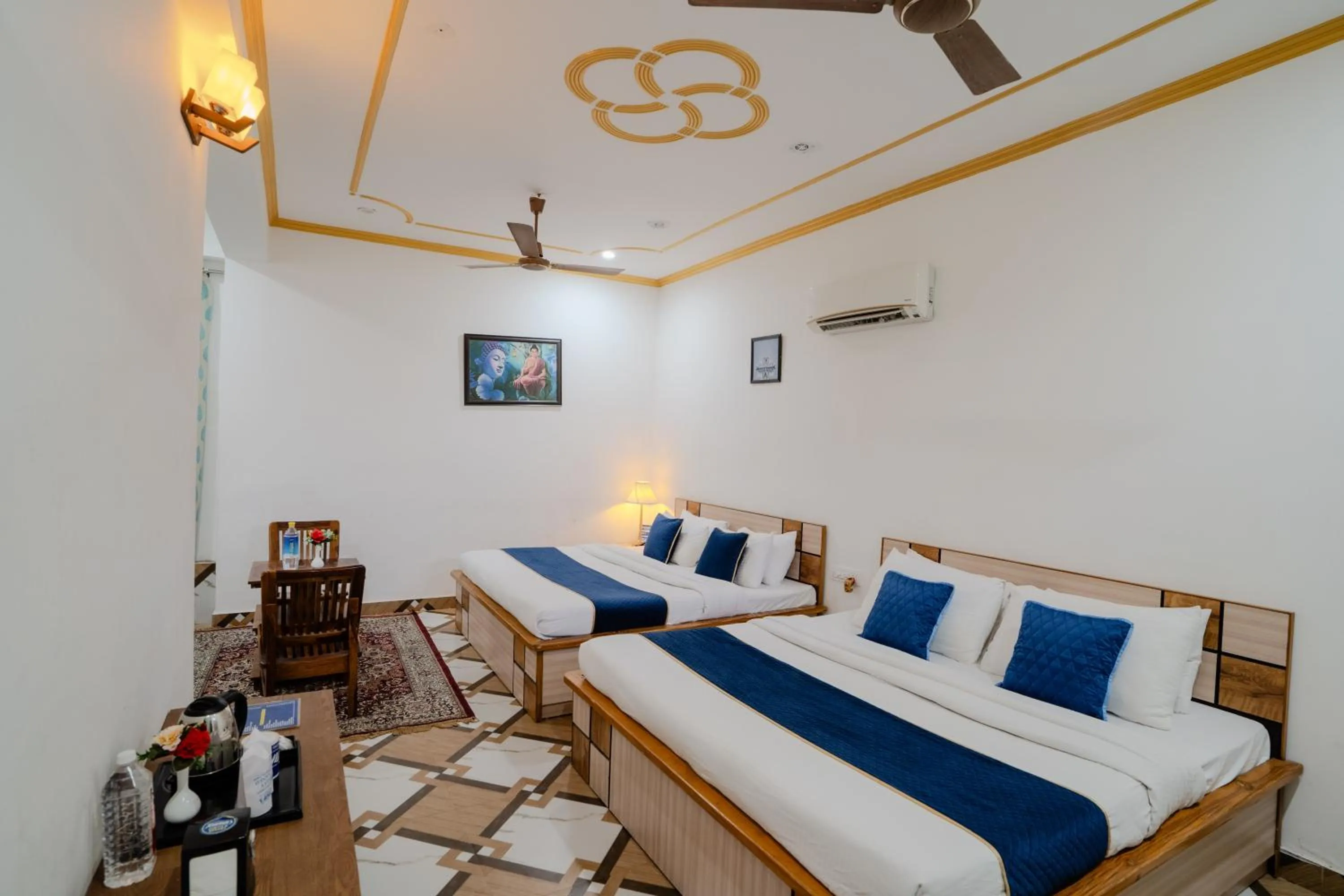 Photo of the whole room, Bed in Ramas Resort