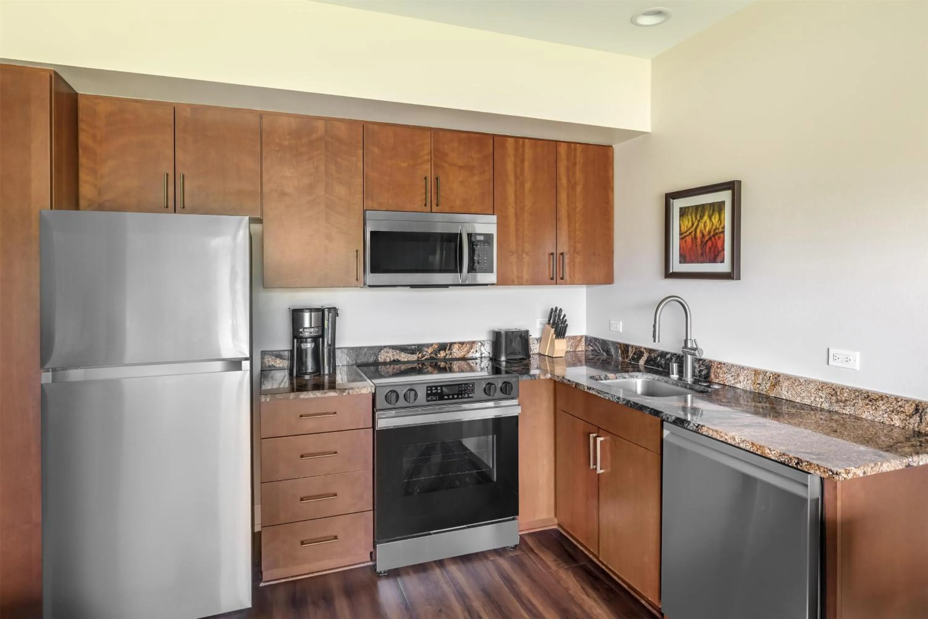 Kitchen or kitchenette in Hilton Grand Vacations Club Kings Land Waikoloa