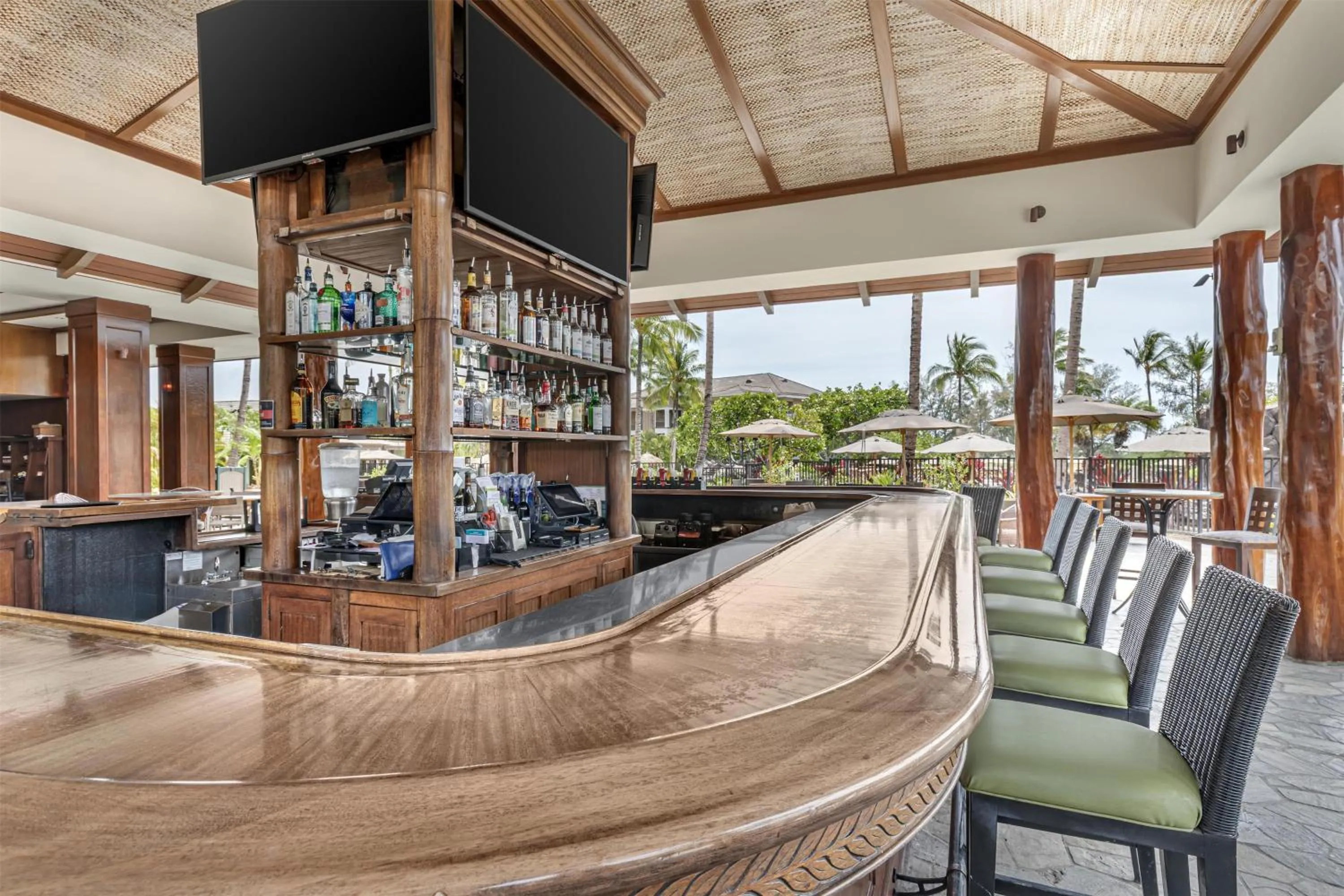 Lounge or bar in Hilton Grand Vacations Club Kings Land Waikoloa
