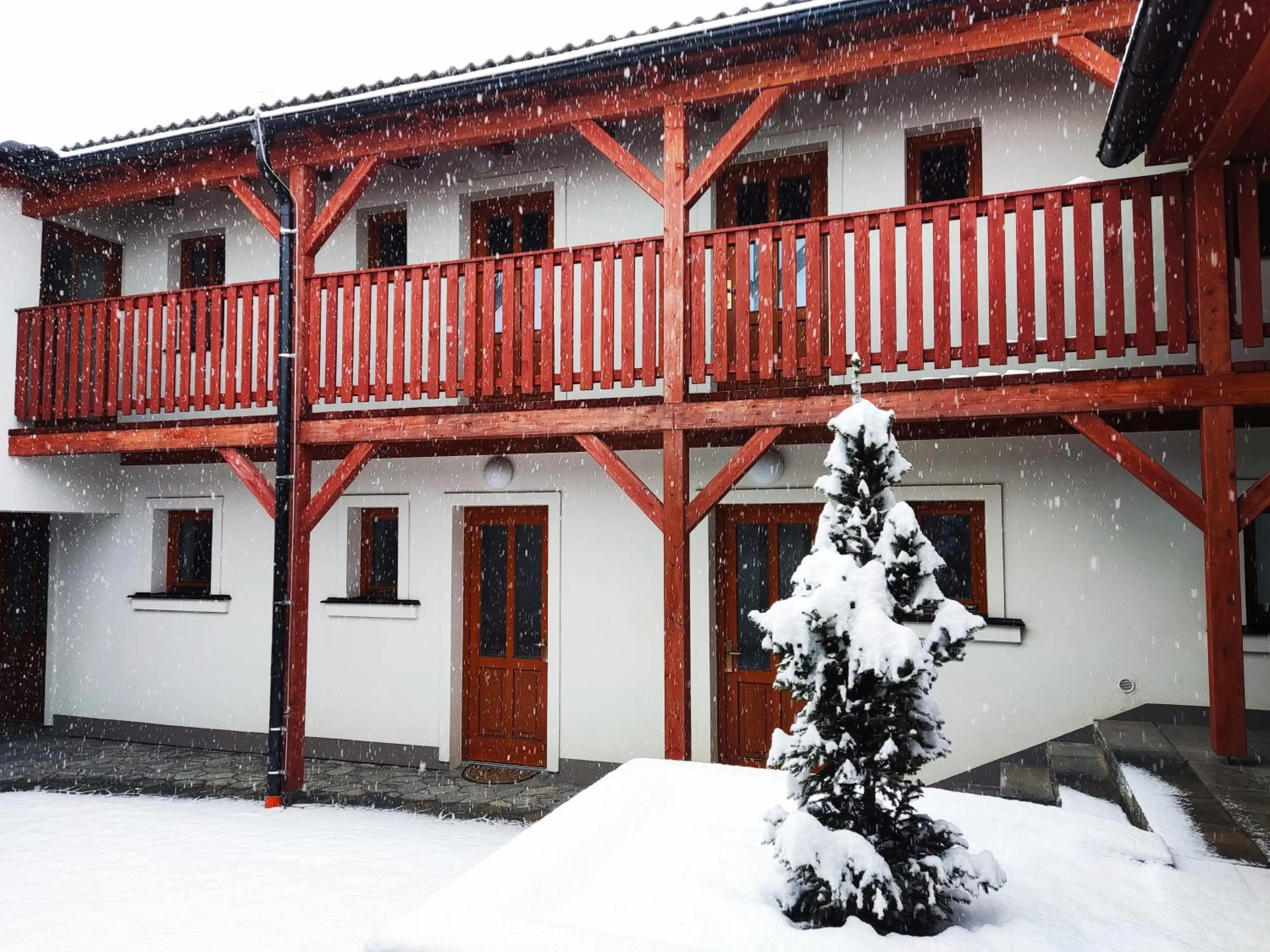 Property building in Matějovec 109 & Ubytování Na statku