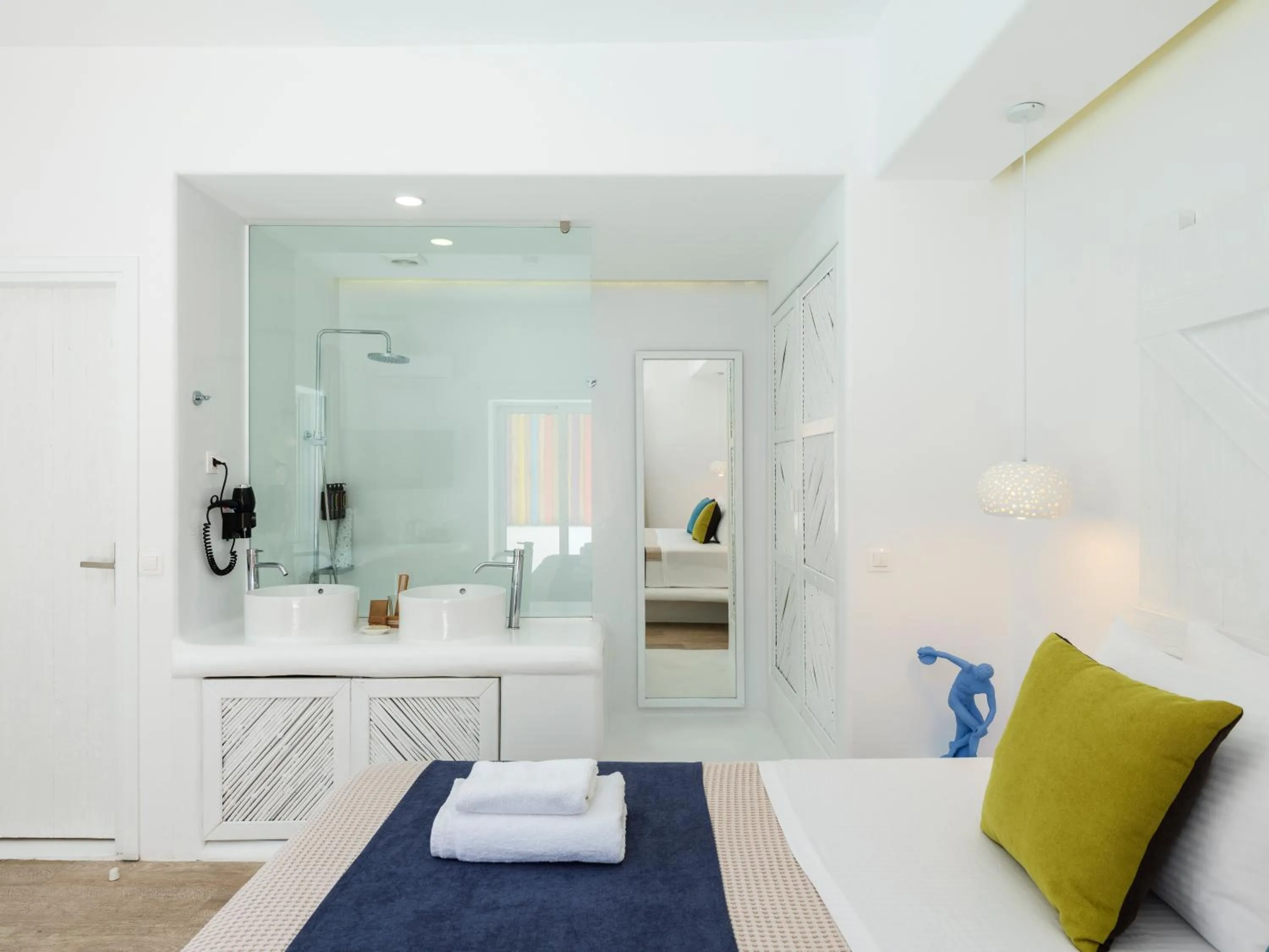 Shower, Bed in Akkadian LGBT Boutique Hotel