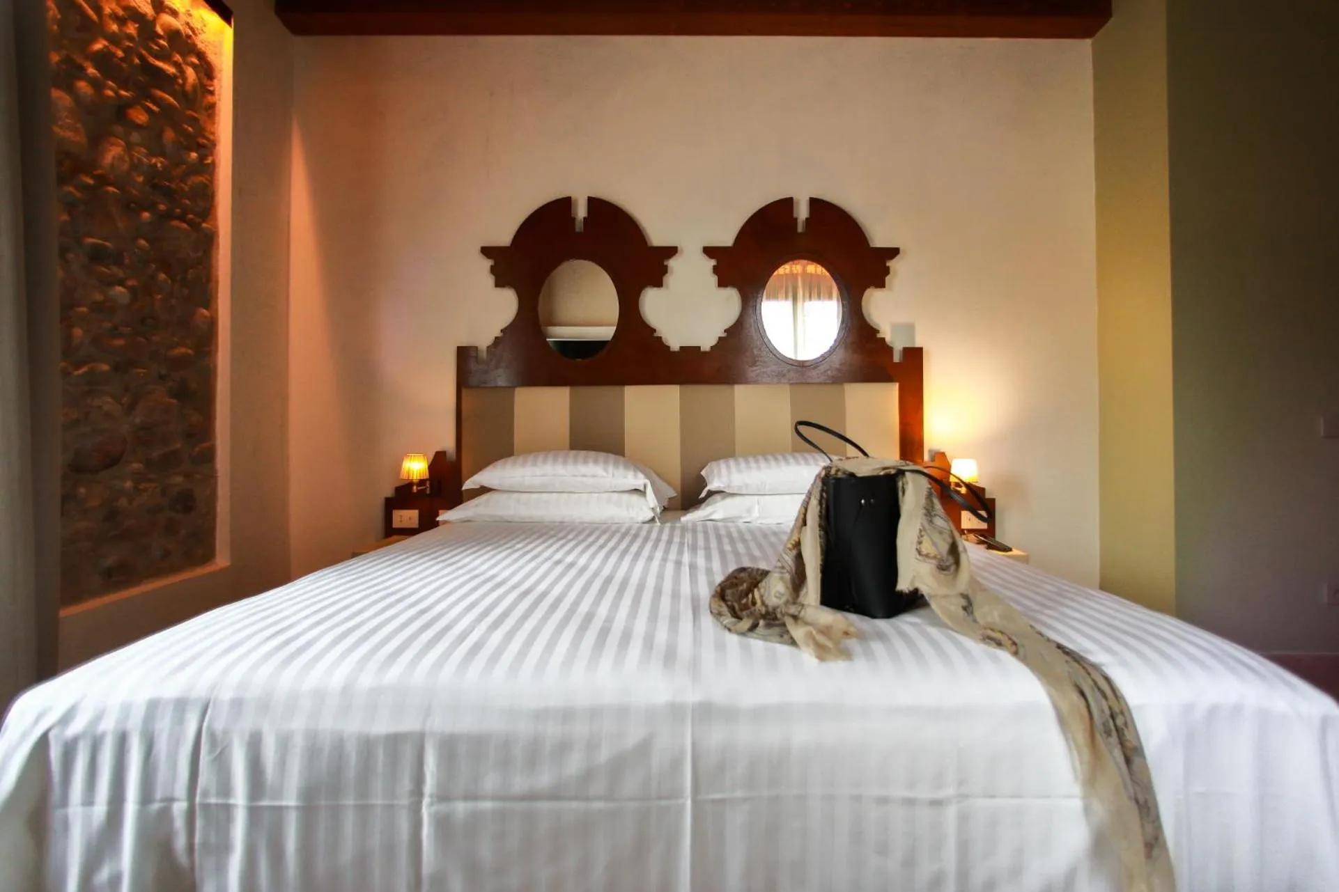 Photo of the whole room, Bed in Corte Regia Relais & Spa