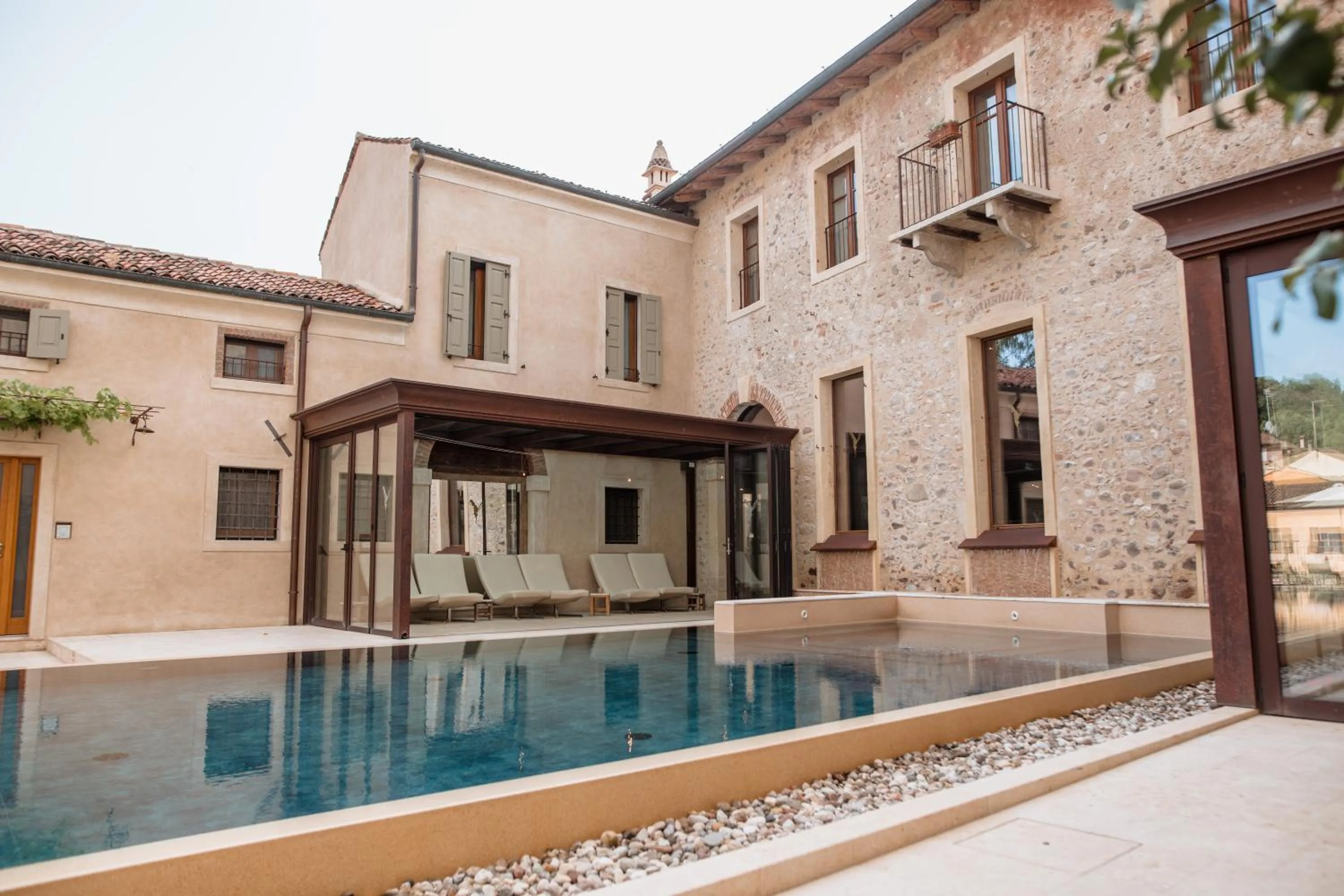 Pool view in Corte Regia Relais & Spa