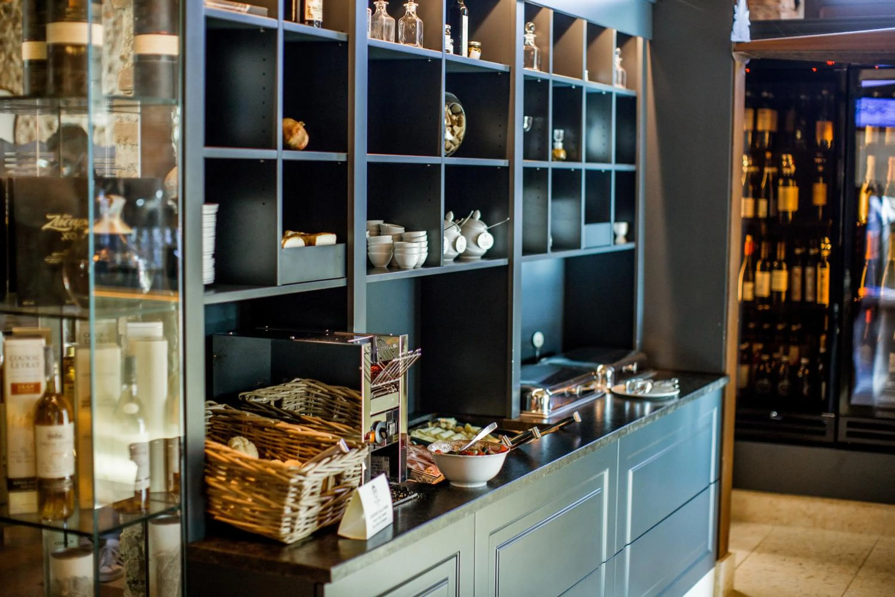 Buffet breakfast in Corte Regia Relais & Spa