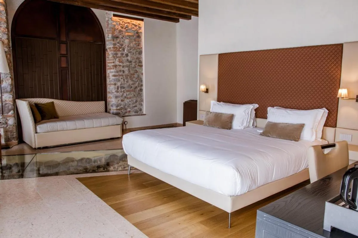 Bed in Corte Regia Relais & Spa