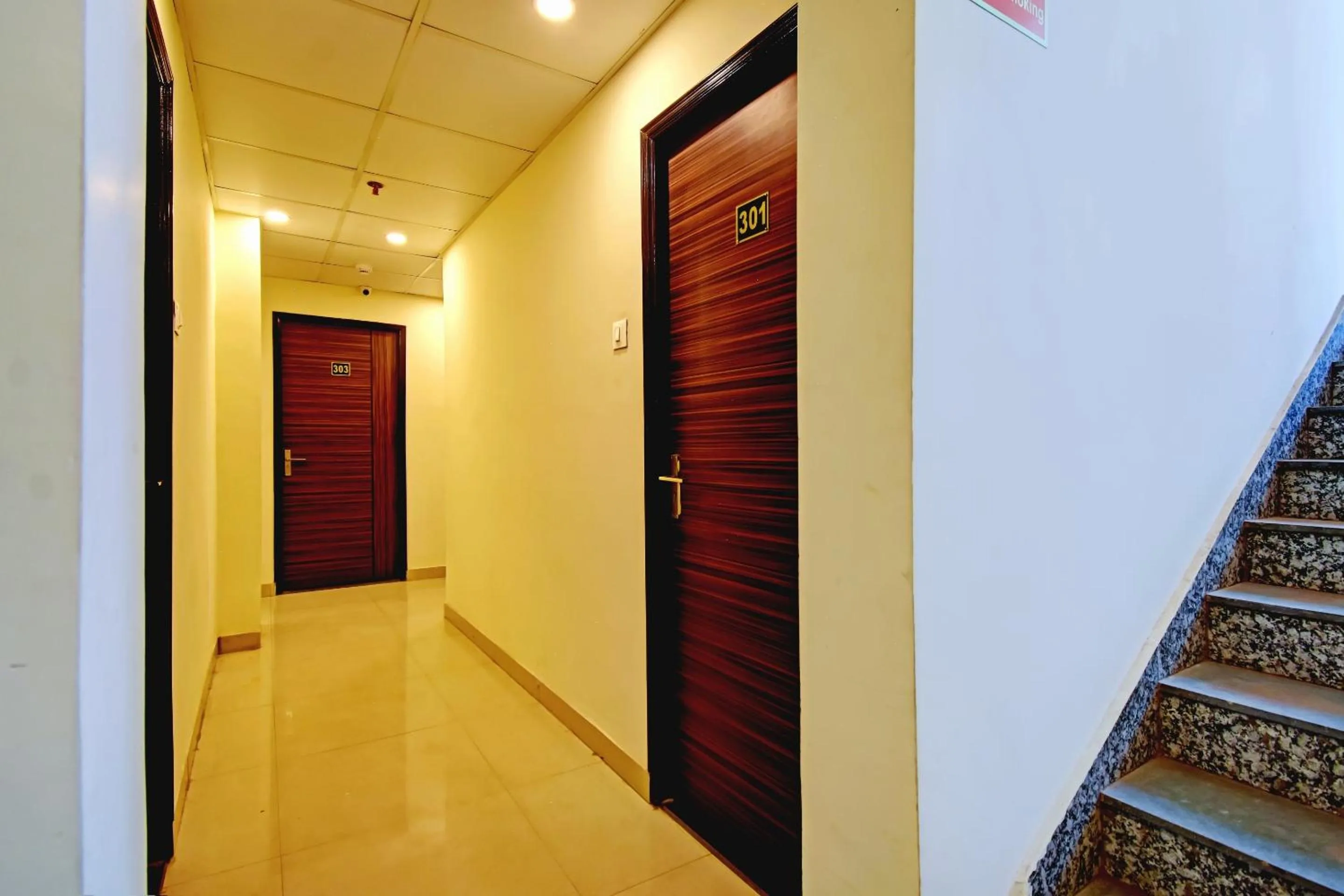 Lobby or reception in Hotel O Majestic Inn