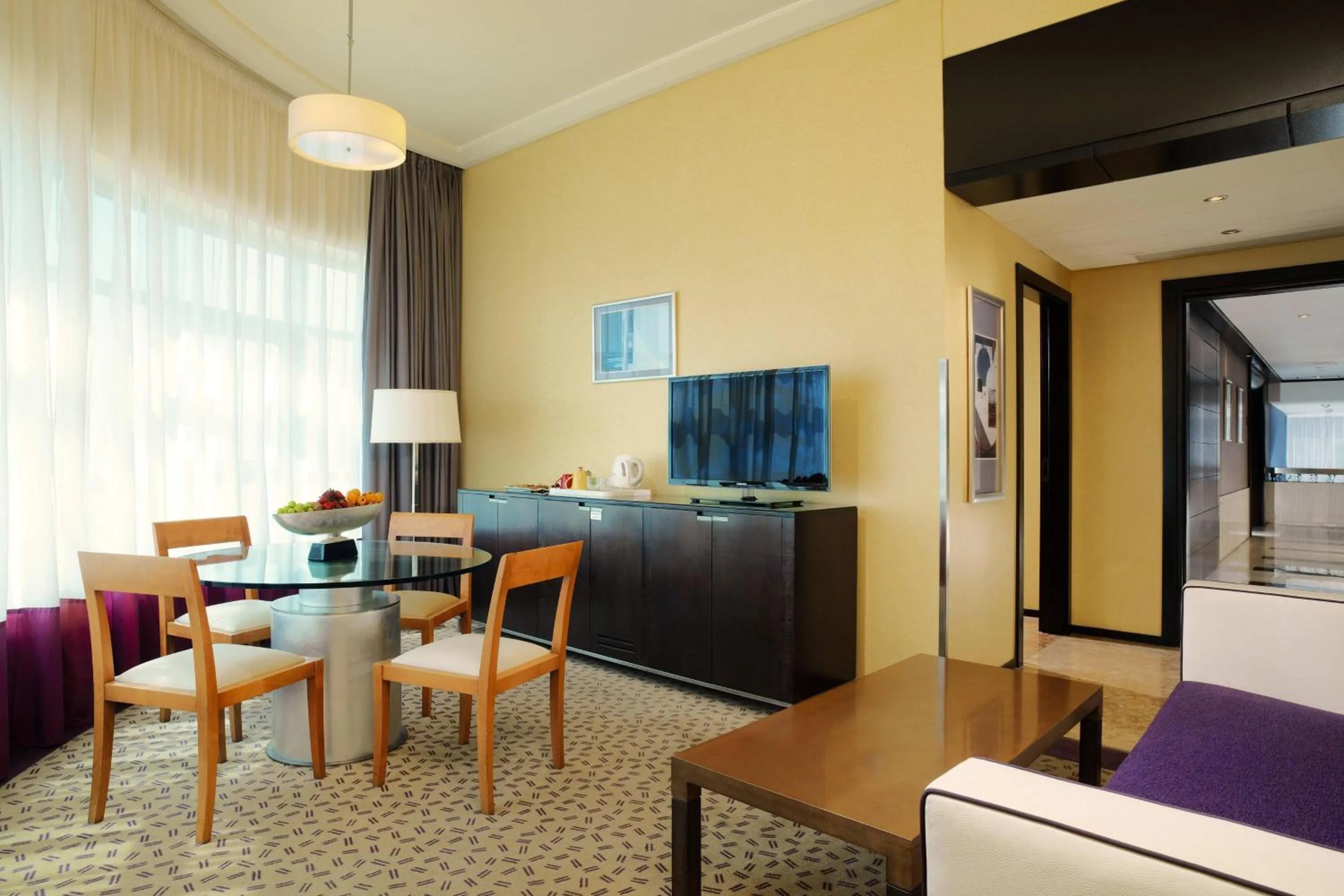 Photo of the whole room in Four Points By Sheraton Le Verdun