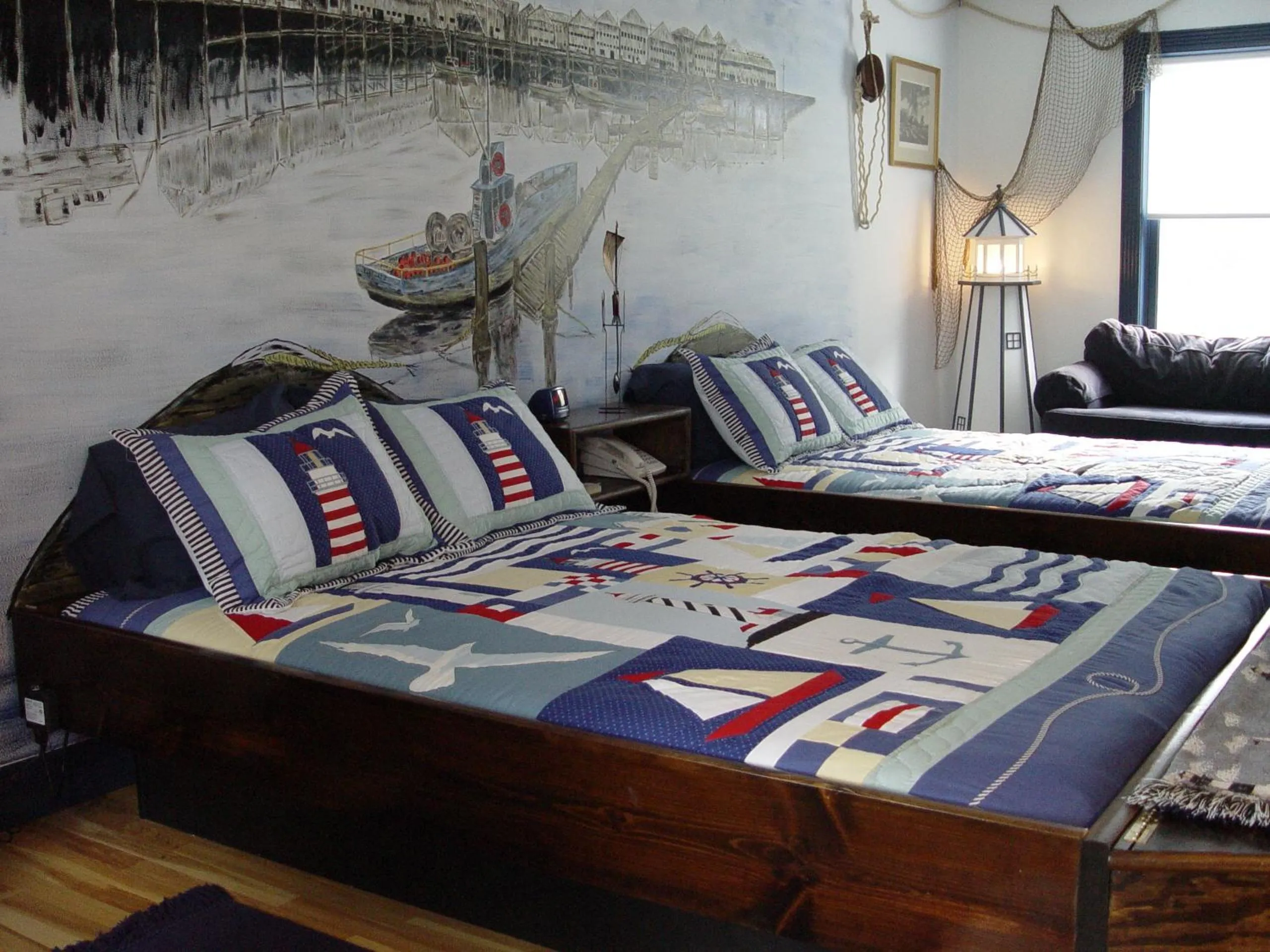 Bed in Mountain Quest Inn