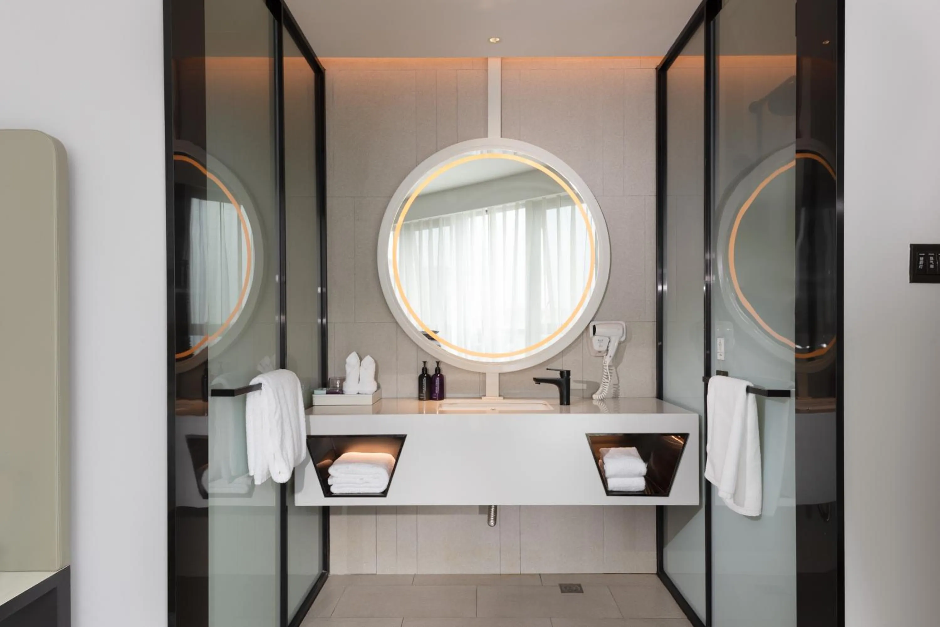 Shower in Mercure Chengdu Xindu