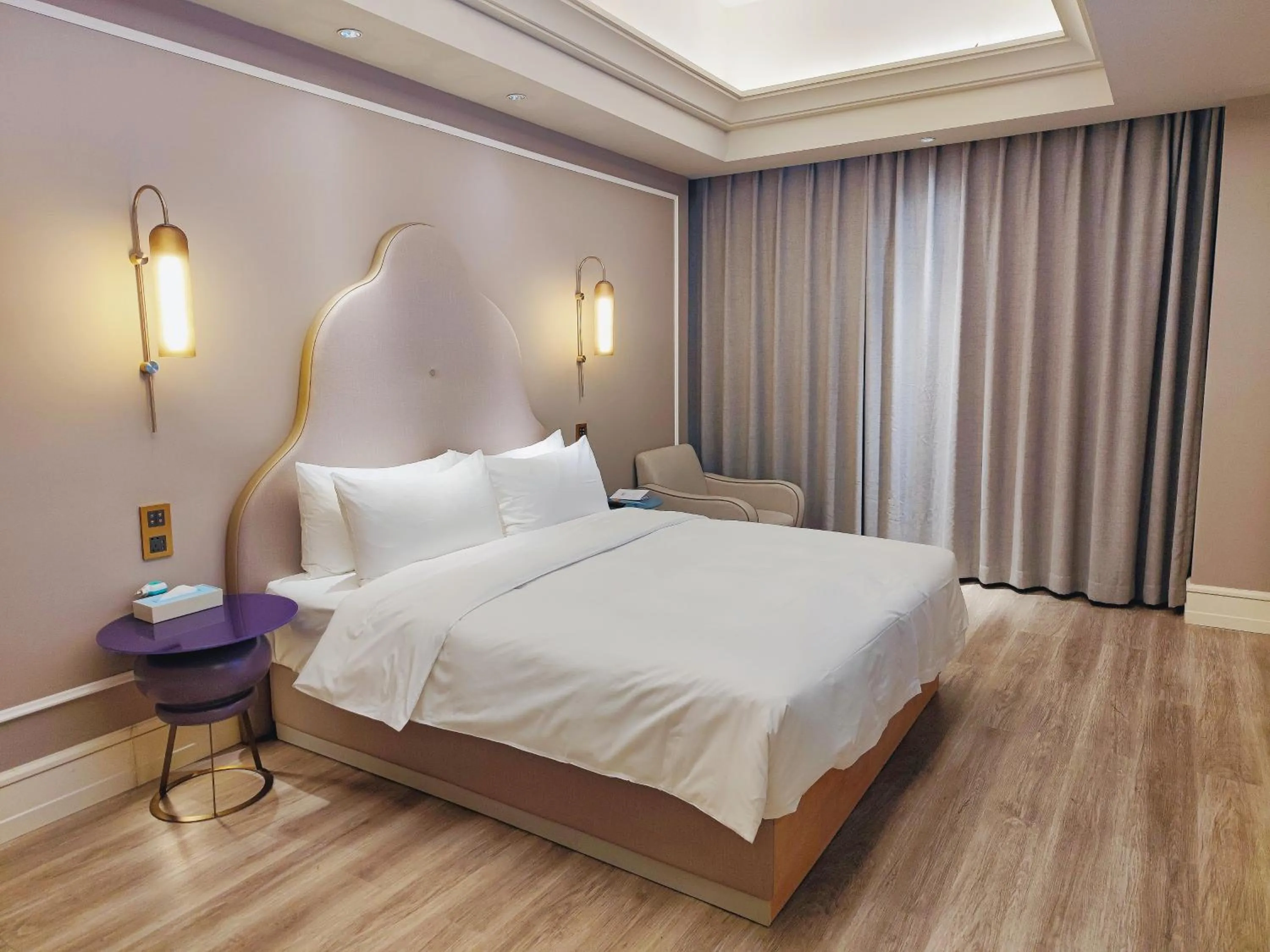 Bed in Mercure Anyang Downtown